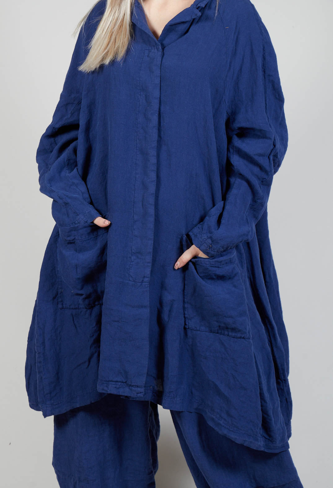 Relaxed Fit Linen Coat in Azur