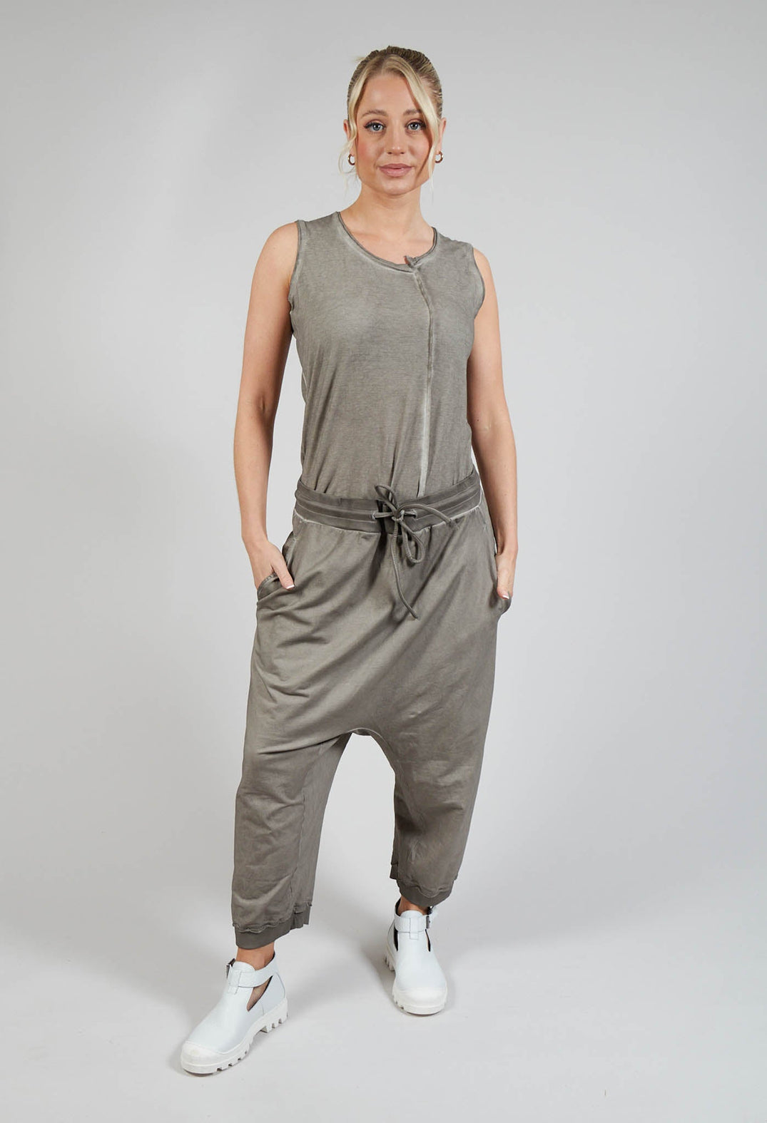 Relaxed Trousers in Hay Cloud
