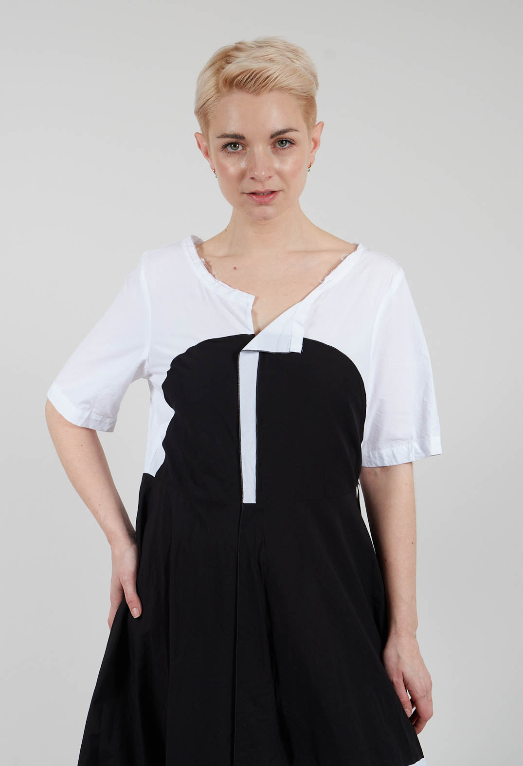 Riko Dress in White with Black