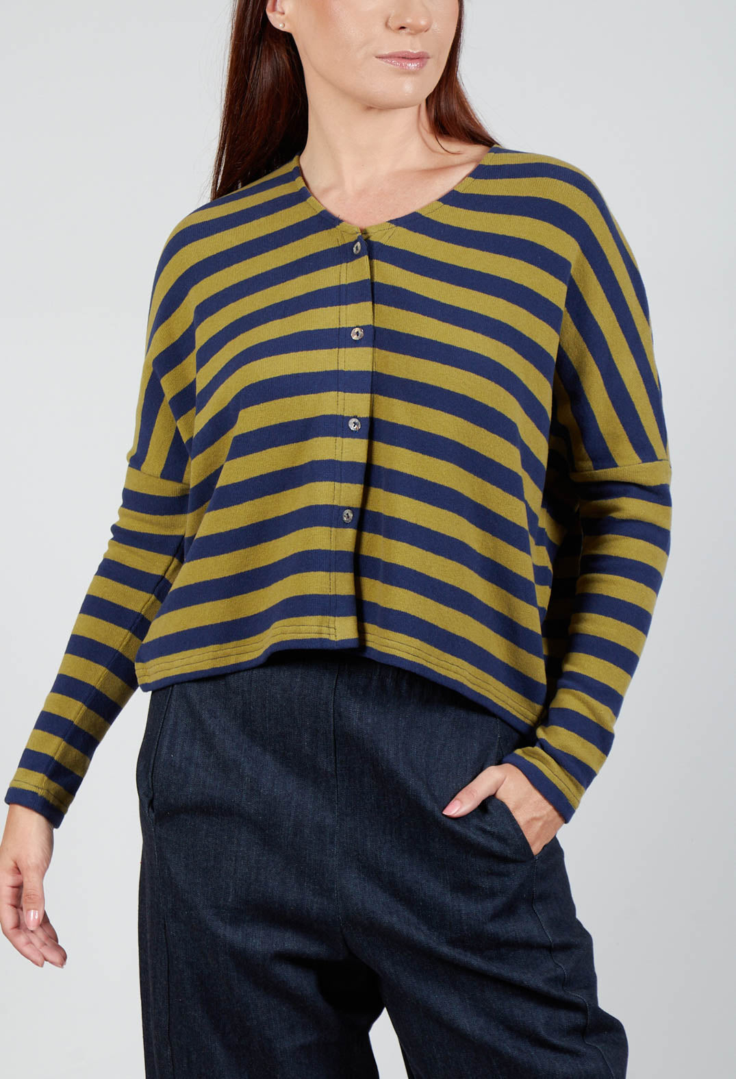 Round Neck Cardigan in Blu
