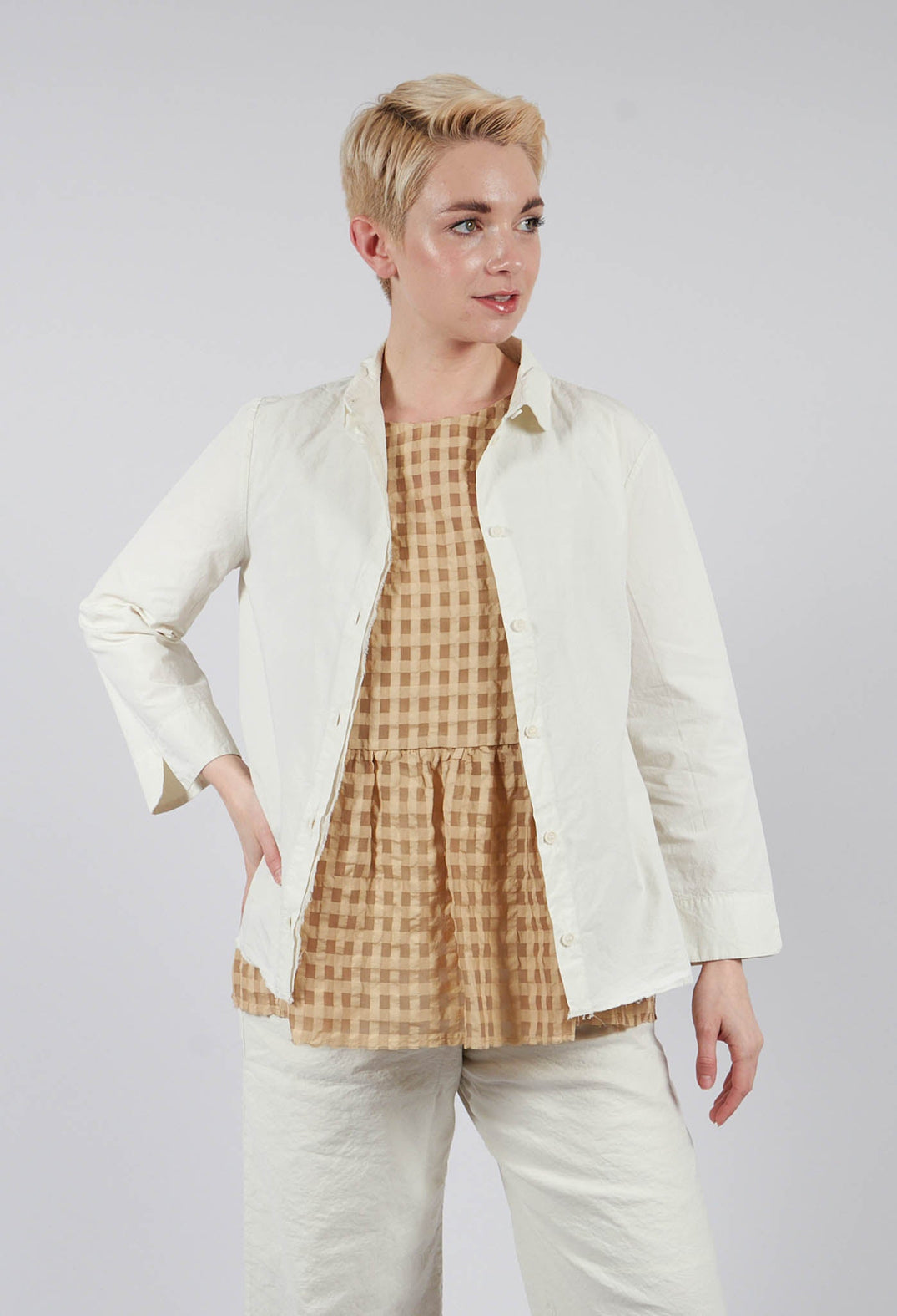 Round Neck Shirt in Chalk