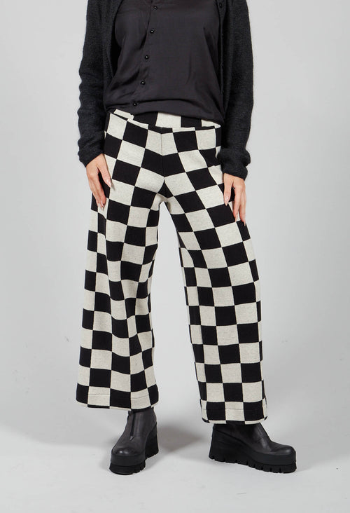 Giba J Trousers in Large Check Nero