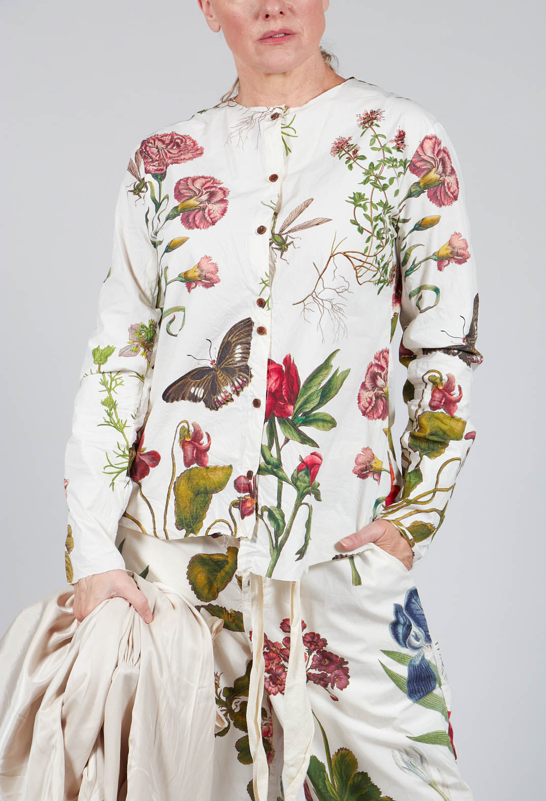 Collarless Print Shirt in Grand Fleur