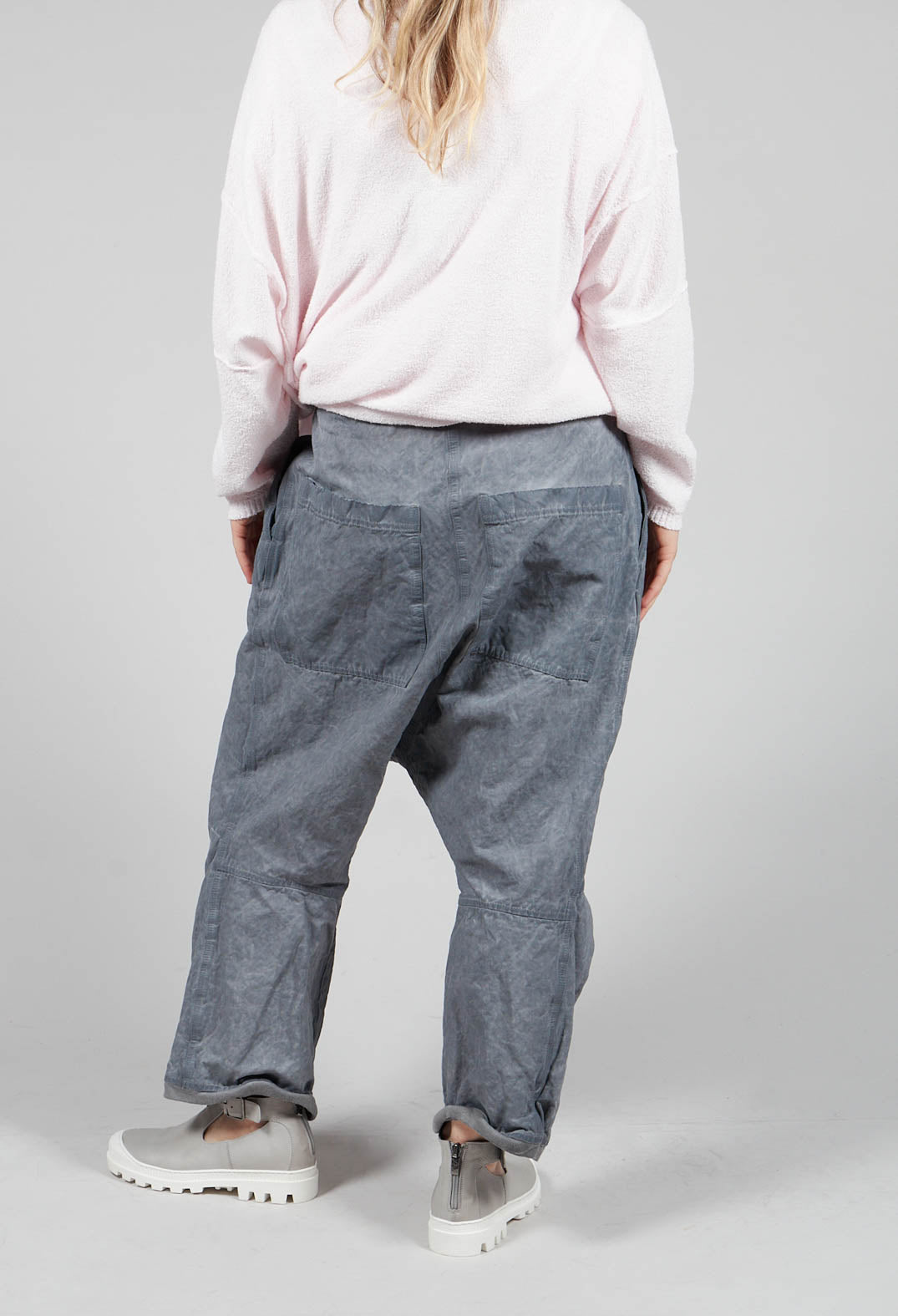 Ash Drop Crotch Trousers in C.Coal 70% Cloud