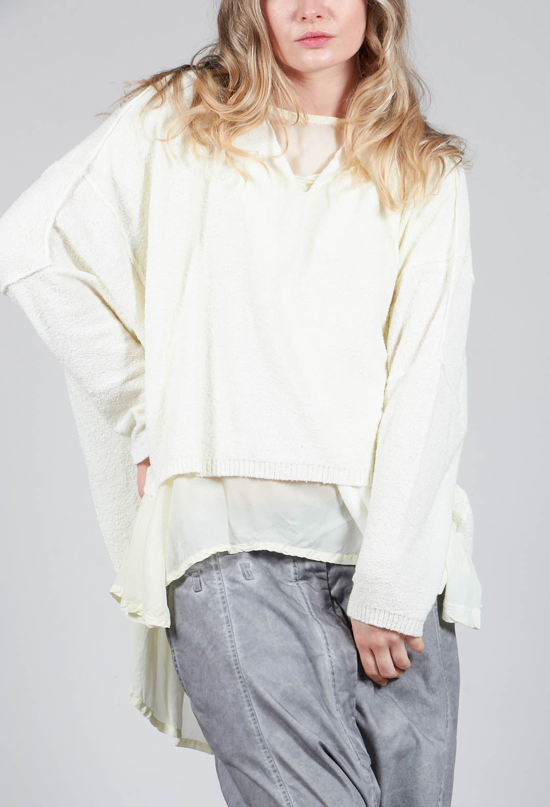 Lightwear Jumper in Lilly 10% Cloud