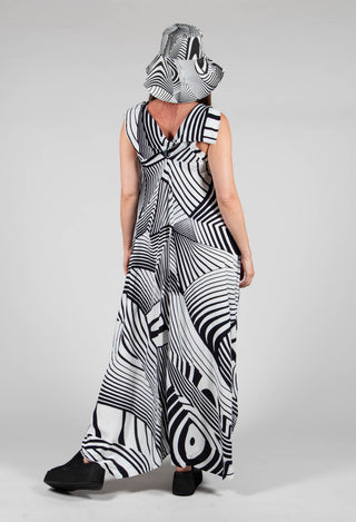 PAKA10 Dress in White with Black