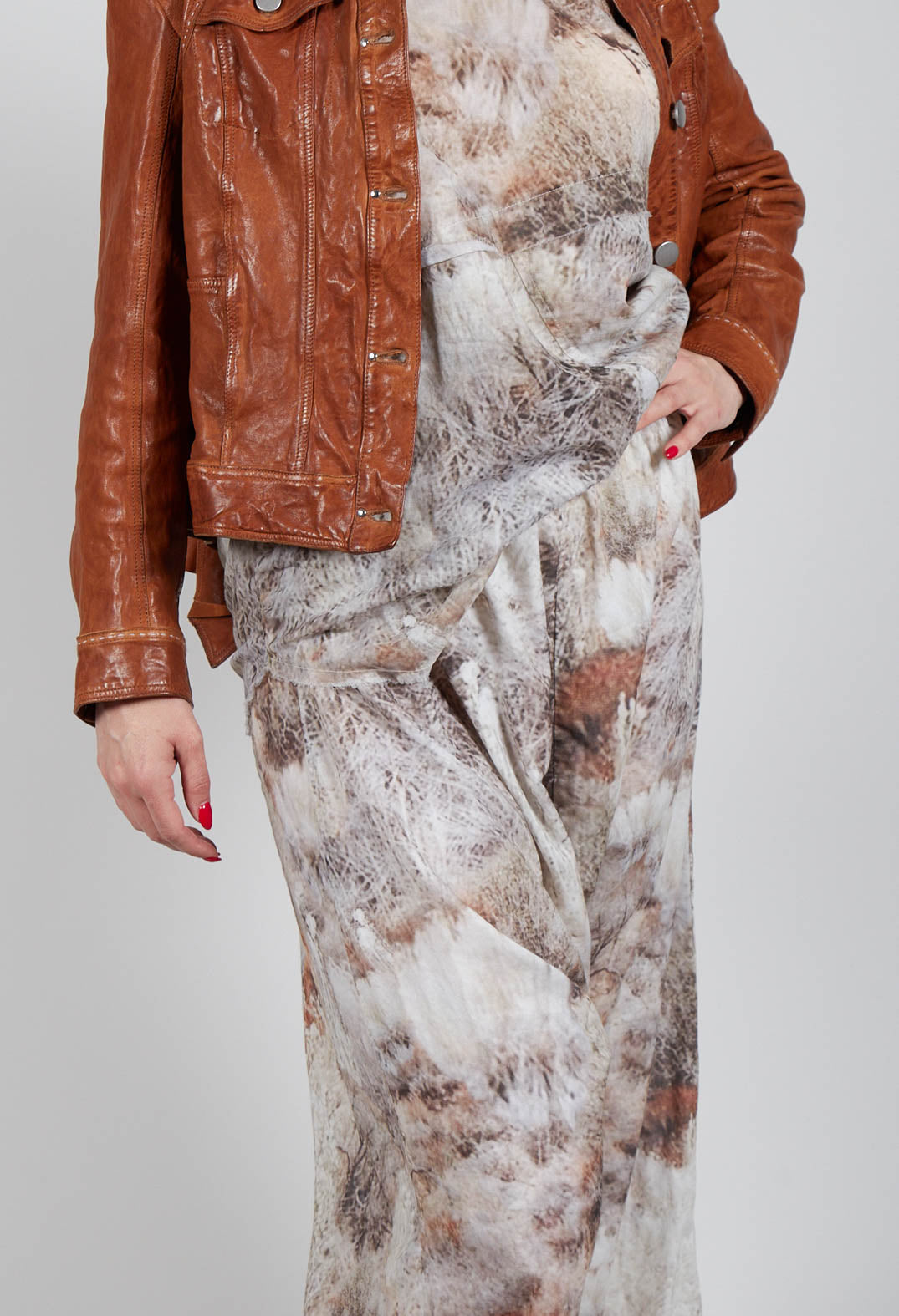 Low Crotch Pull on Trousers in Steppe Bronze