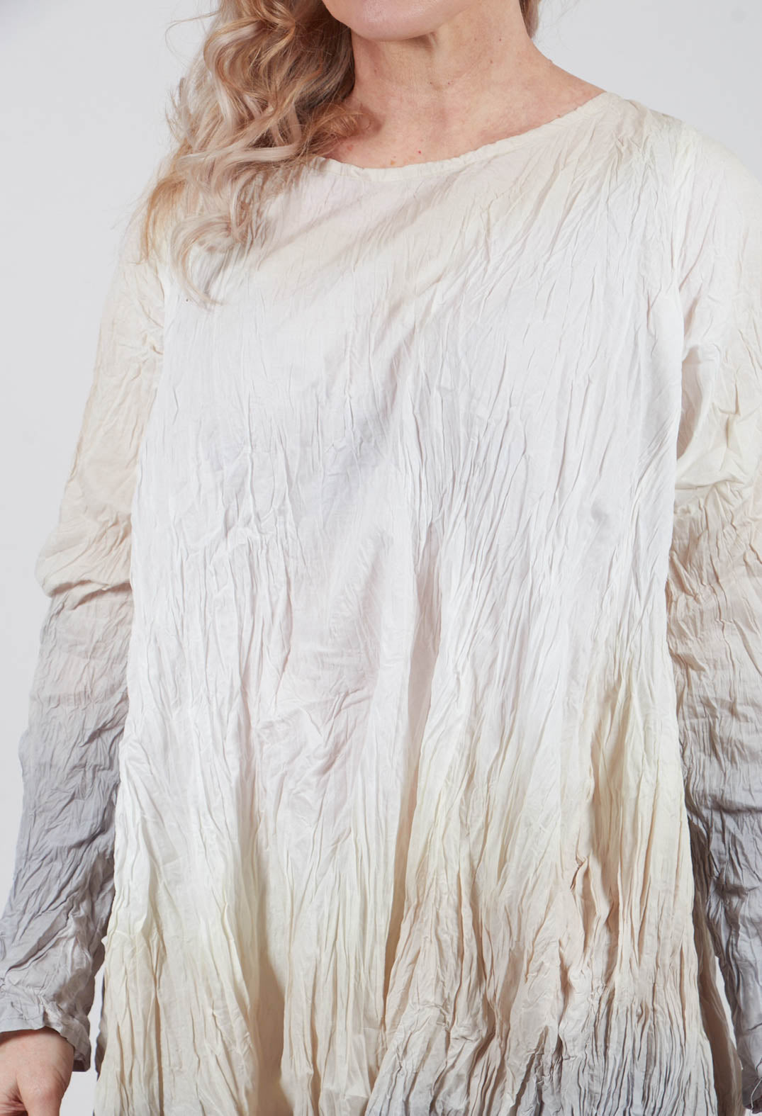 Sachtsame Tunic in Stroth