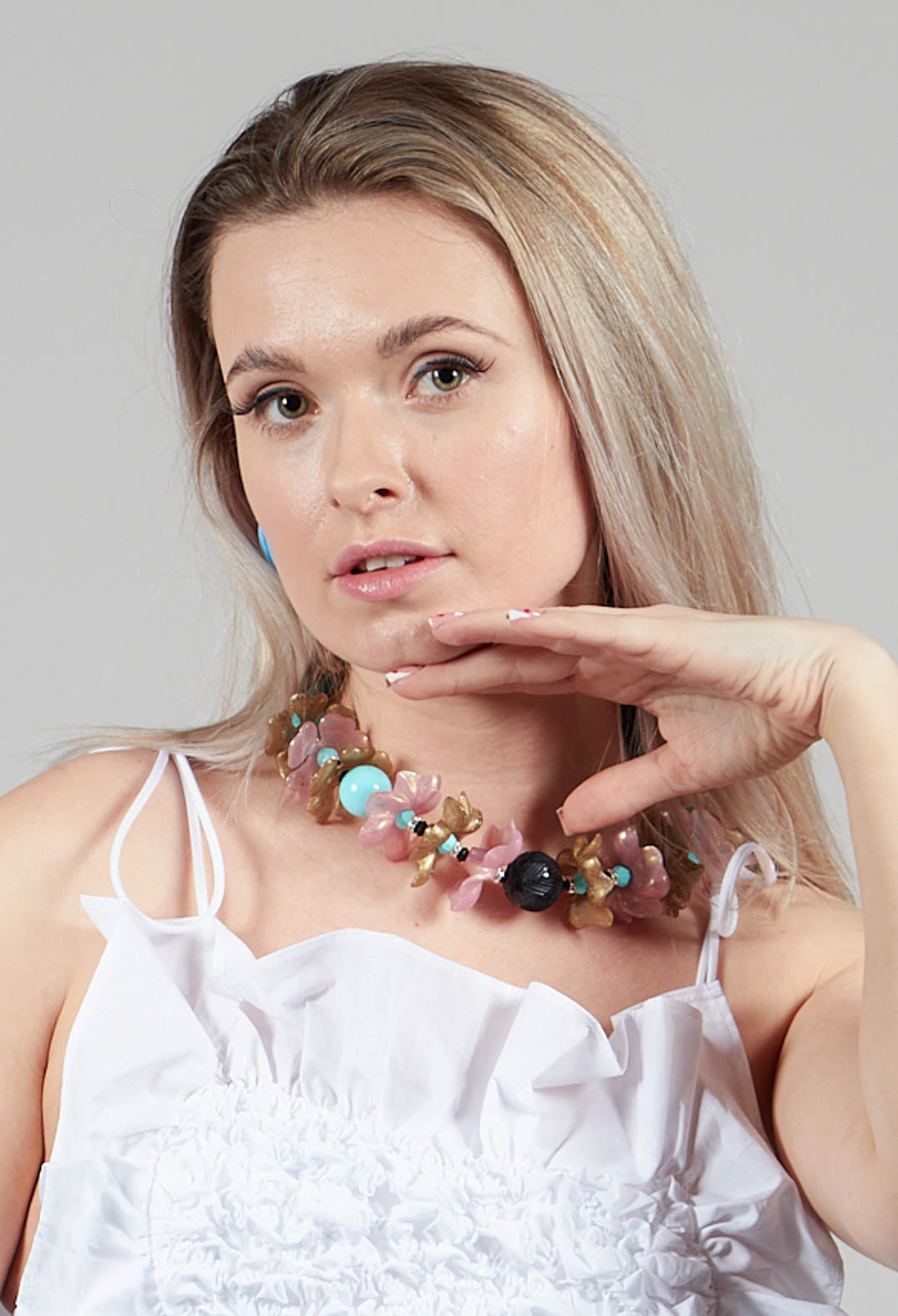 Sakura Choker Necklace in Aqua