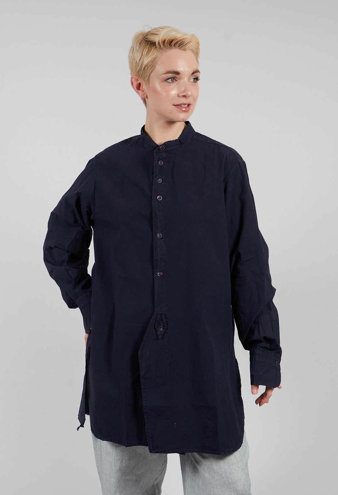 Sam Unisex Shirt in Navy