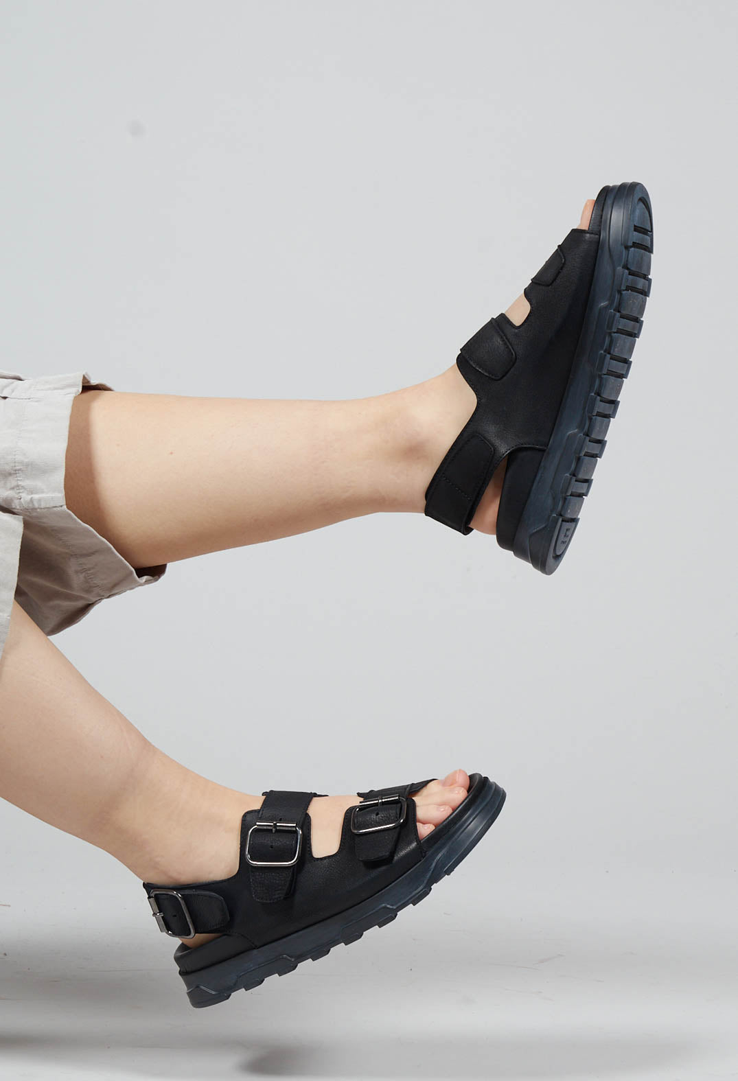 Sandals with Buckle Detail in Gasoline Nero