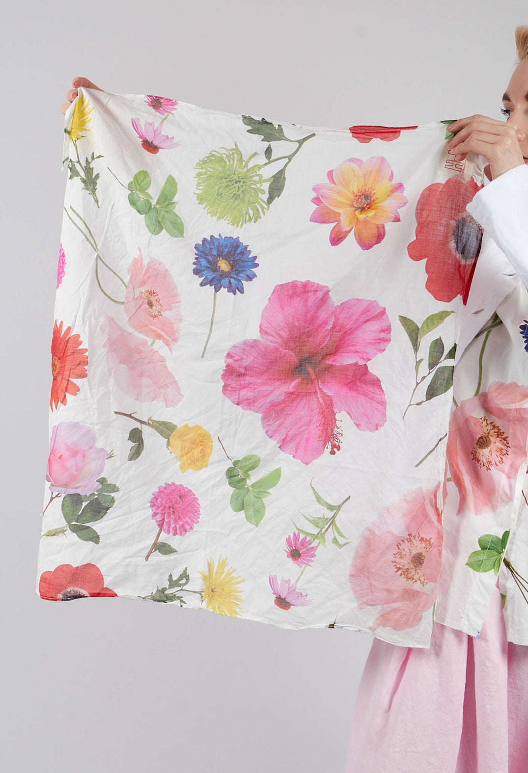 Sasa Printed Scarf in Flowers