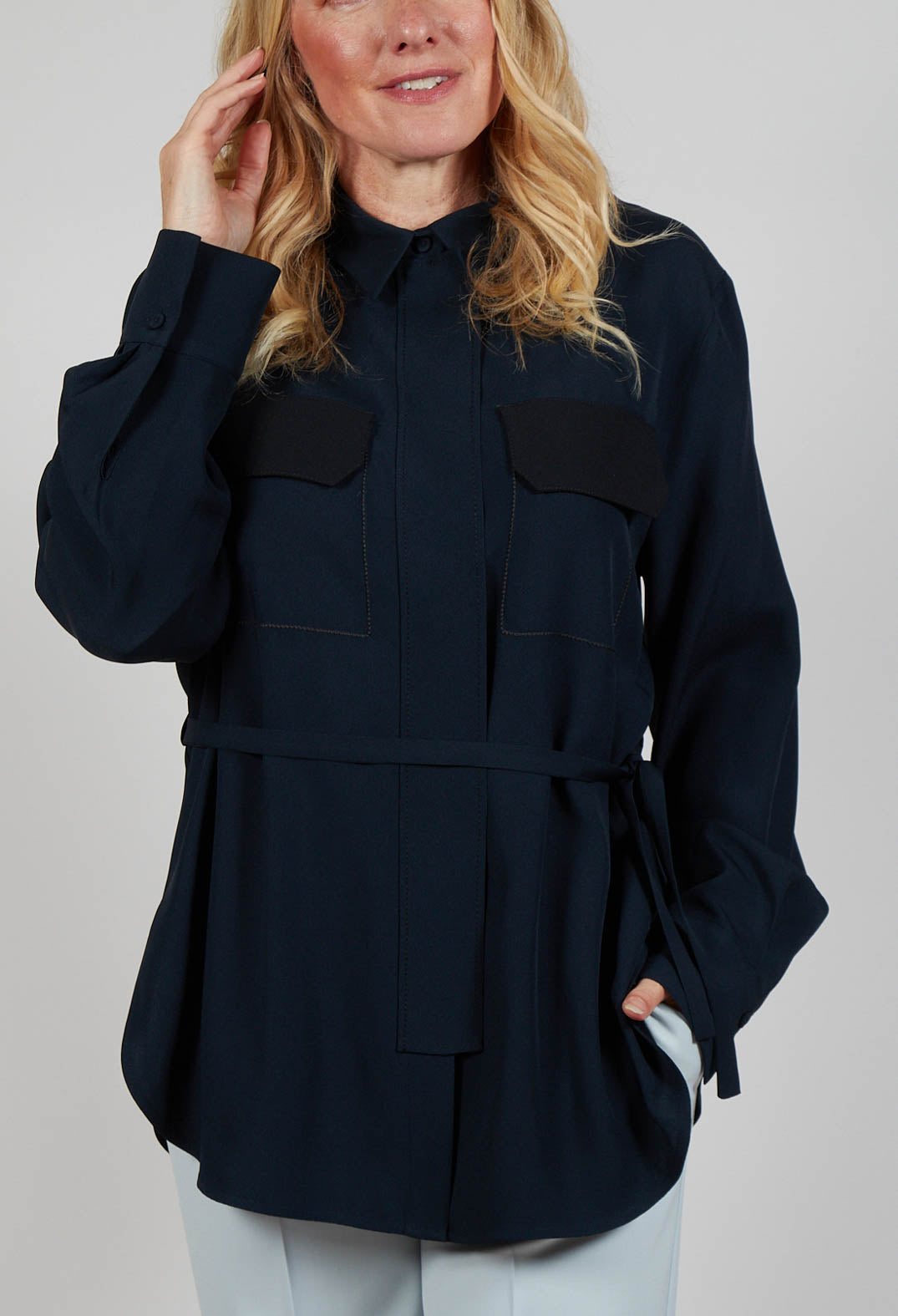 Satin B Shirt in Navy