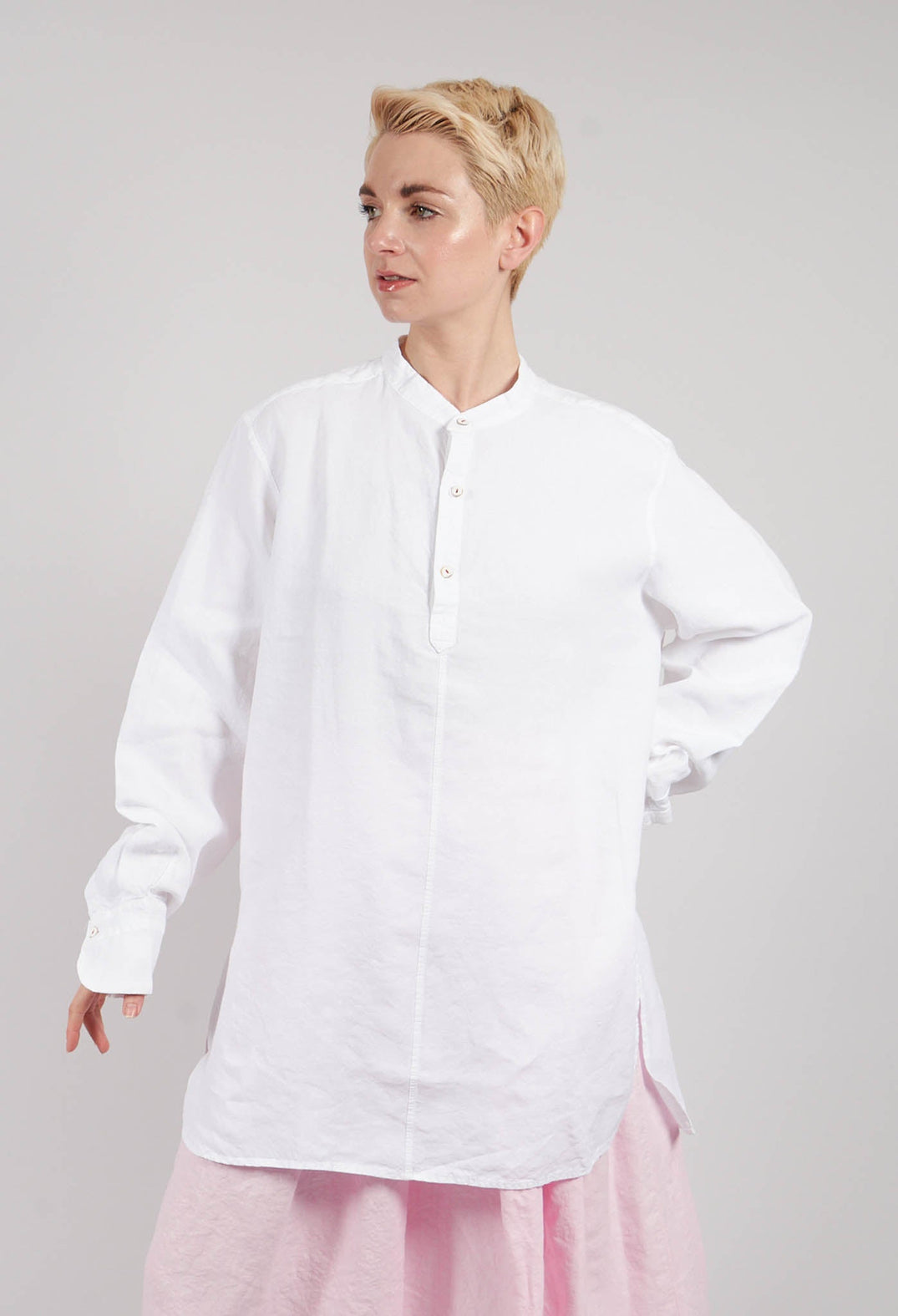 Sebastian Unisex Shirt in White