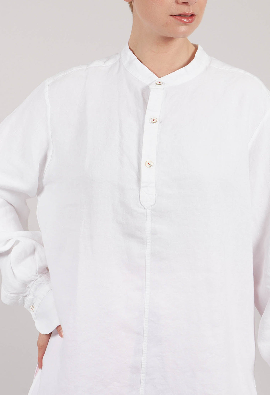 Sebastian Unisex Shirt in White