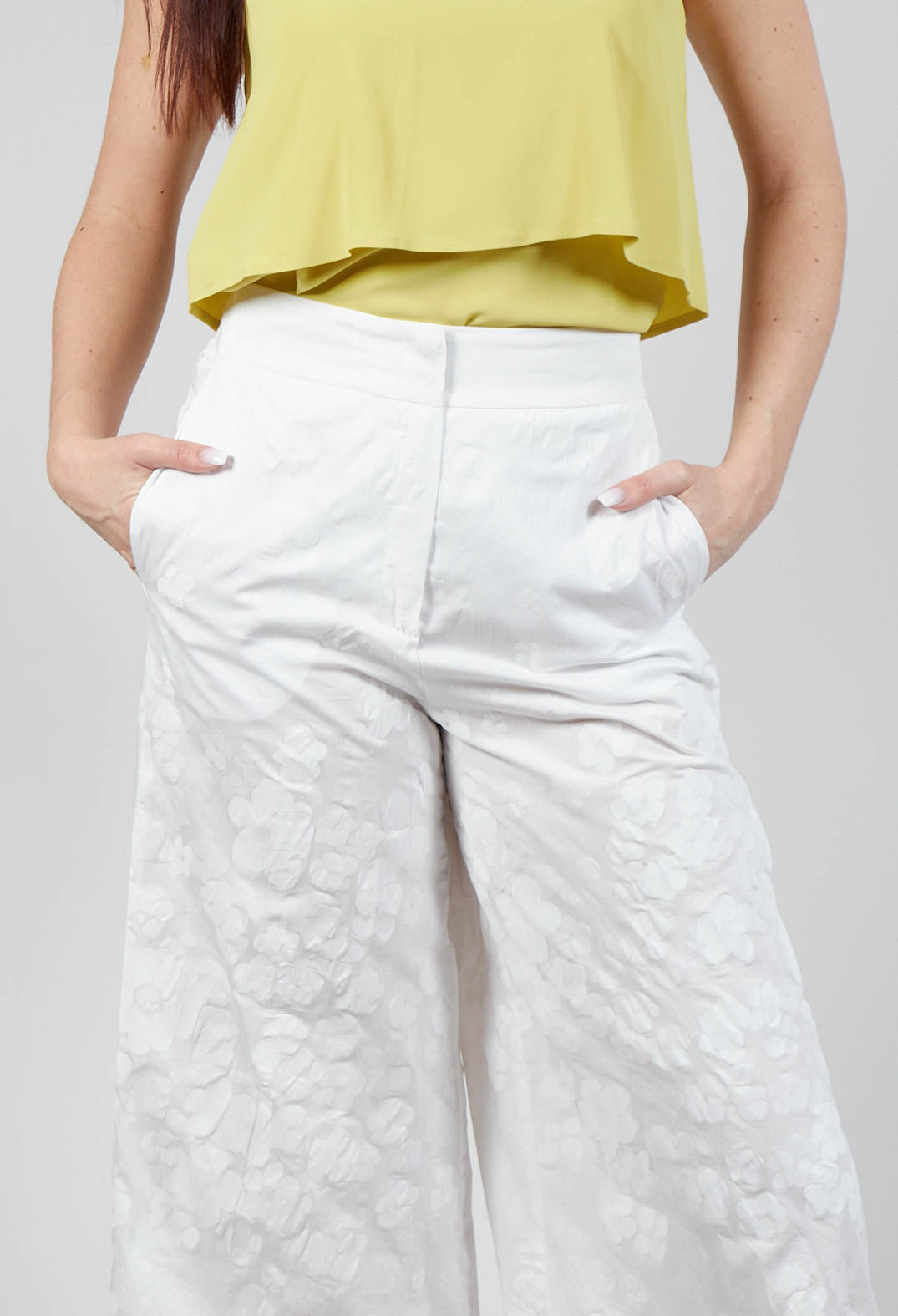 Seersucker Print Trousers in White