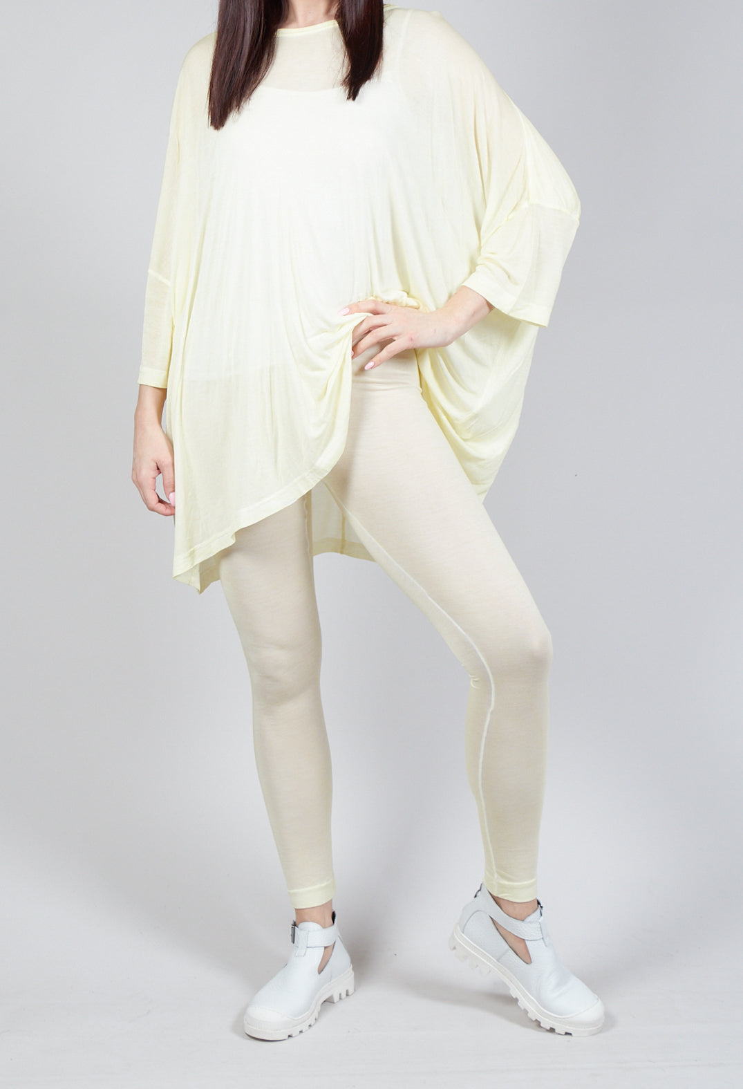 Sheer Leggings in Lily 10% Cloud