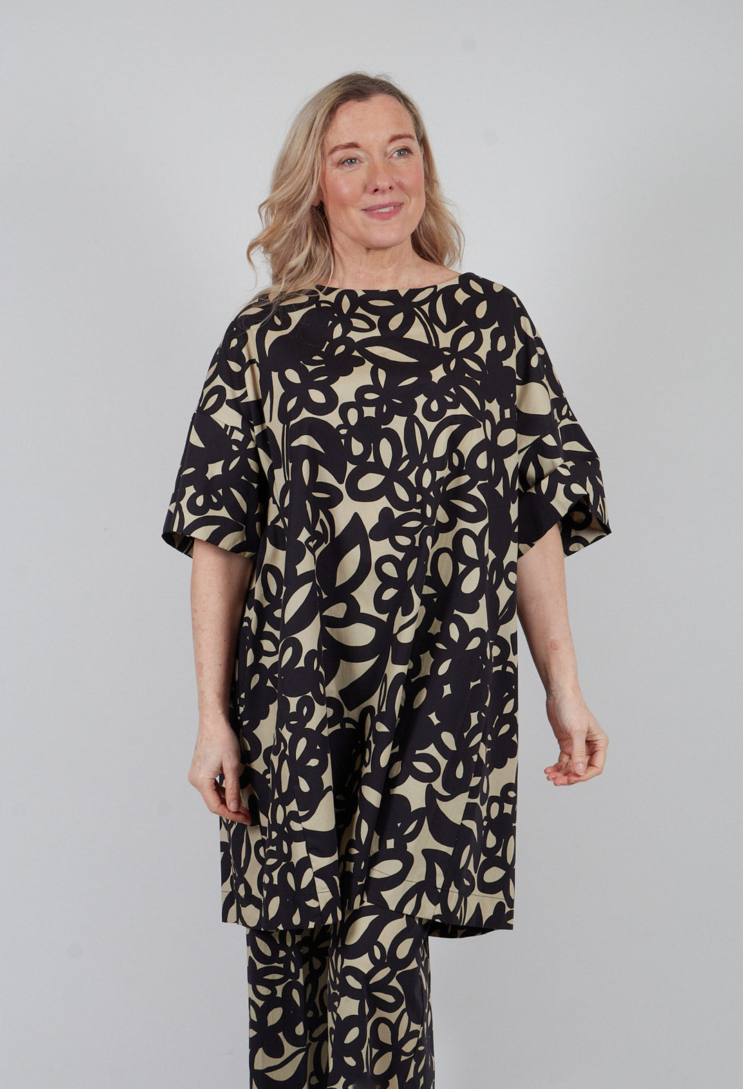 Shift Dress in Lark and Nero
