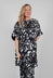 Shift Dress in Off White and Nero