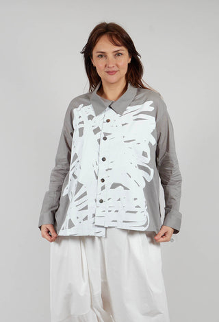 Shirt with Bold Print in Grey