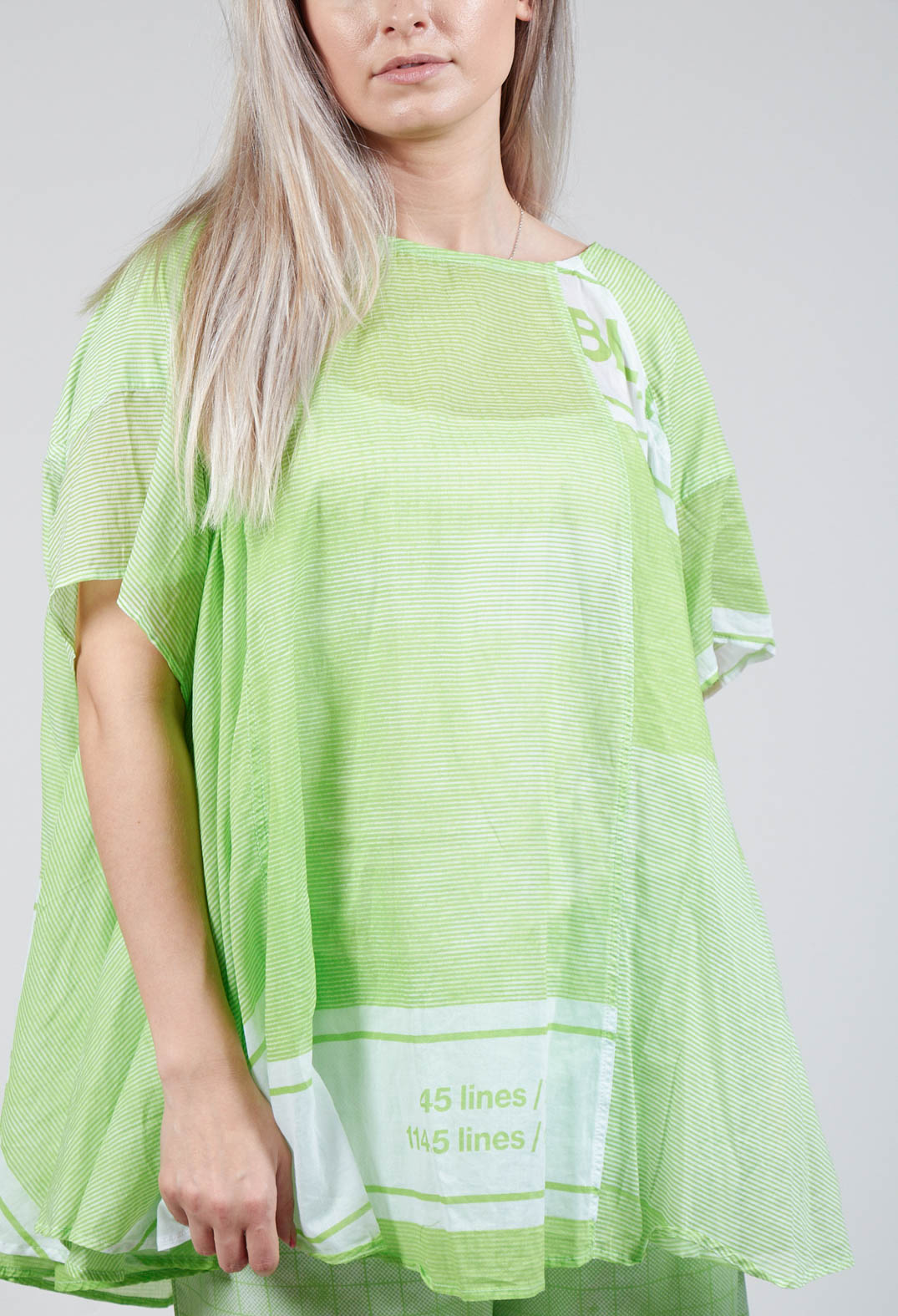 Short Sleeve Cotton Top in Lime Print
