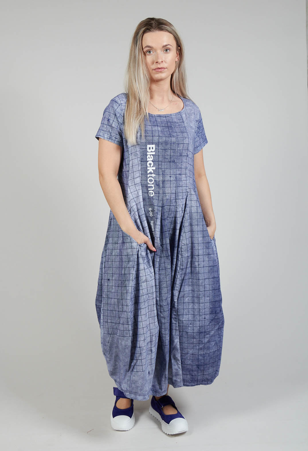Short Sleeve Dress with Tulip Hem in Placed Azur Print