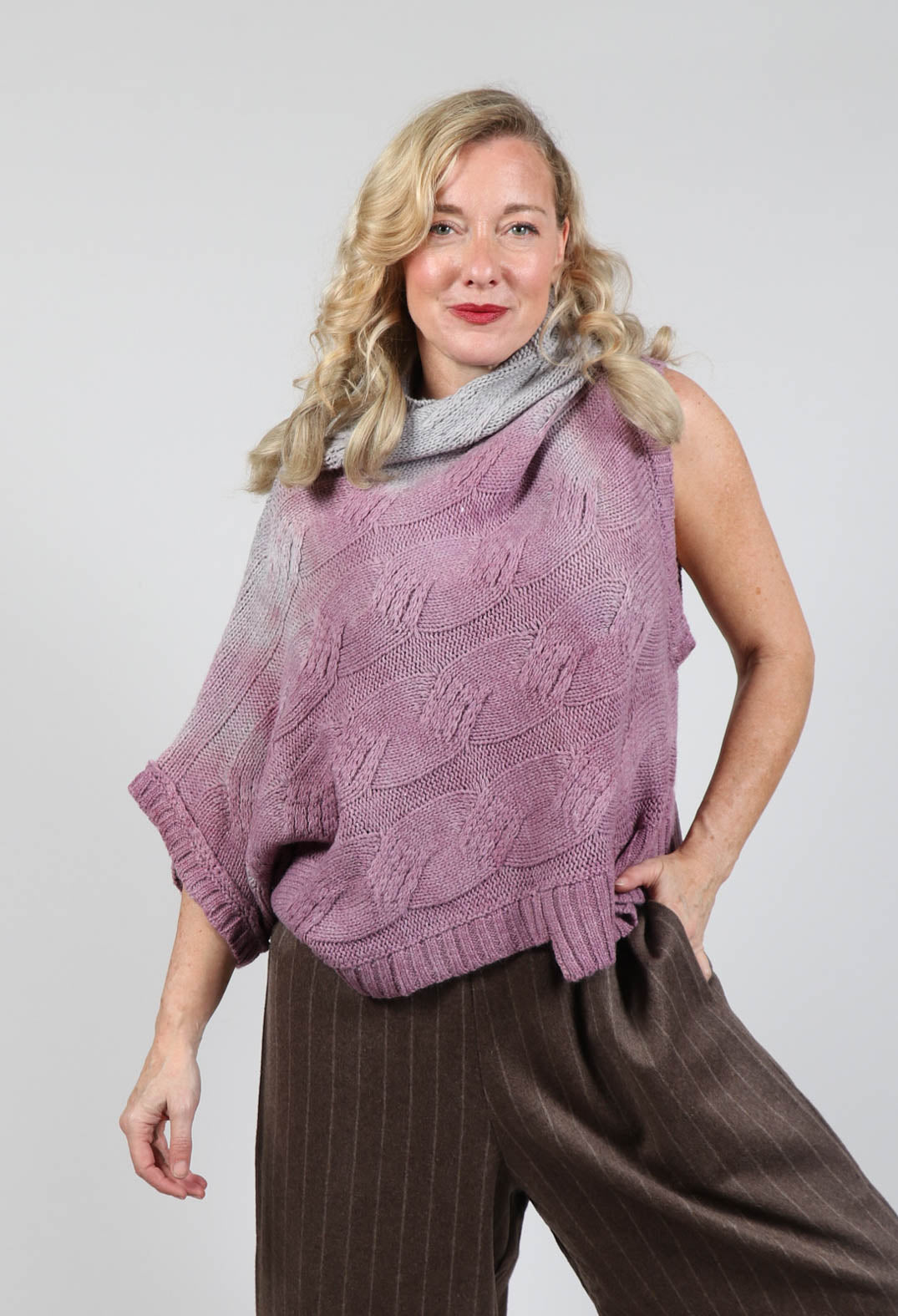 Short Sleeve Knitted Jumper in Pink