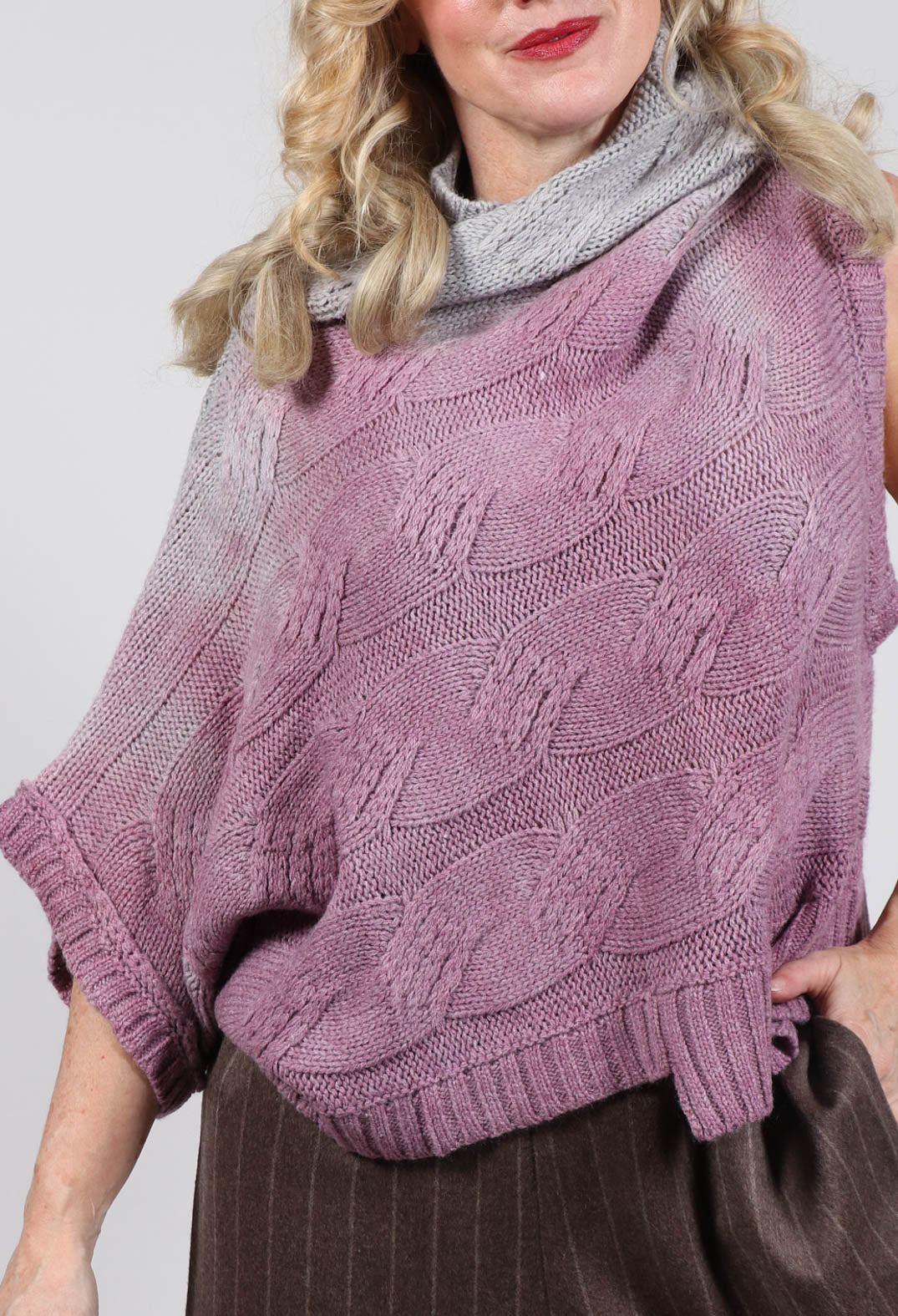 Short Sleeve Knitted Jumper in Pink