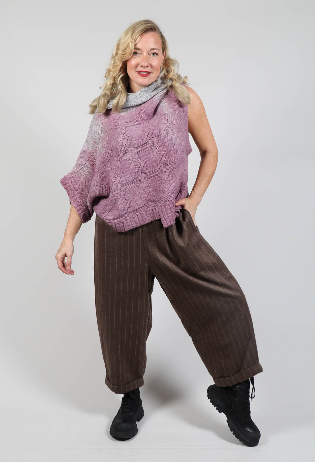 Short Sleeve Knitted Jumper in Pink