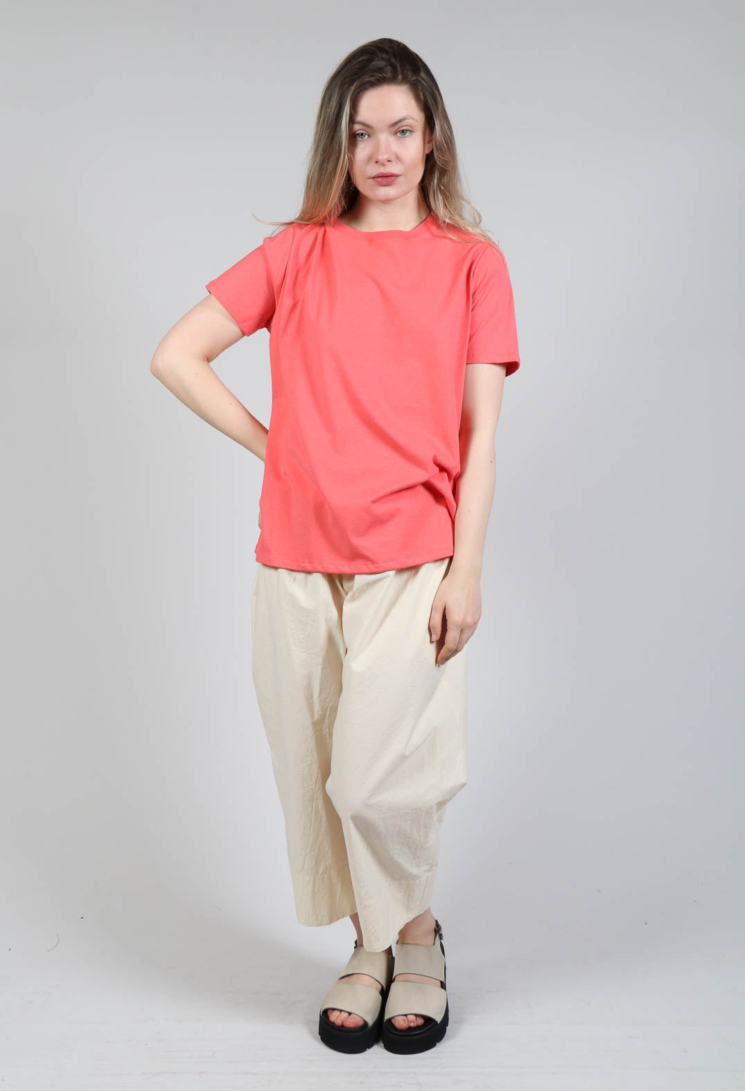 Short Sleeve T-Shirt in Strawberry