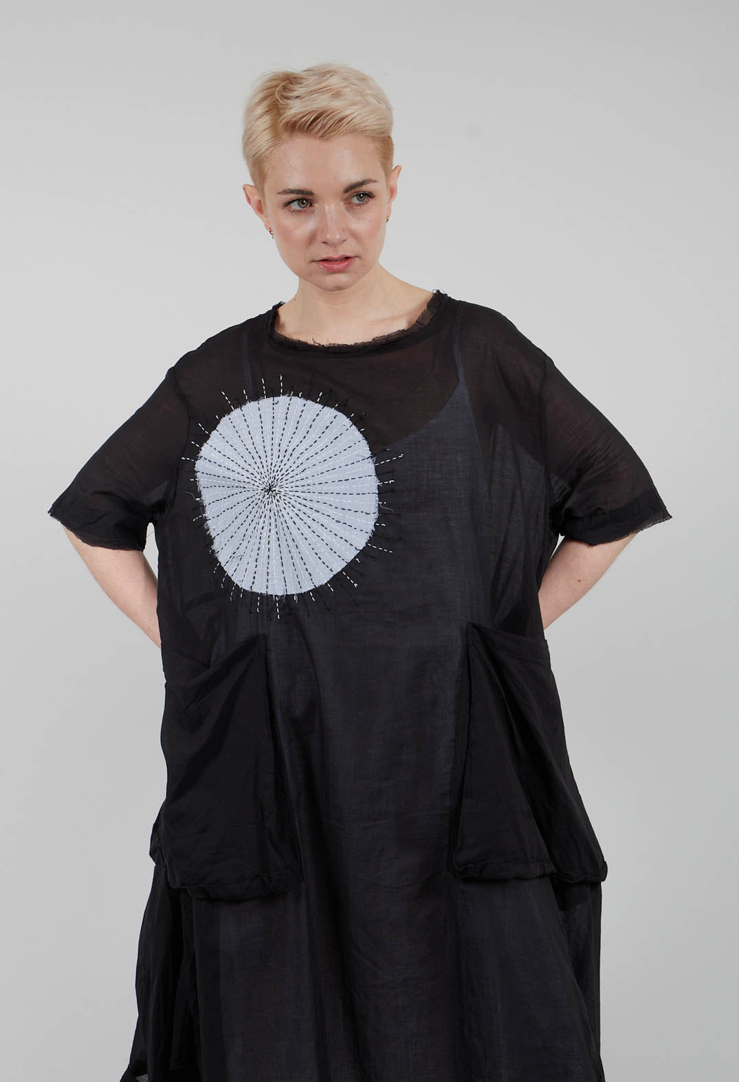Short Sleeved Applique Dress in Black