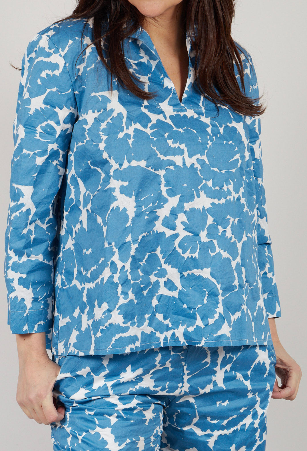 Short Sleeved Flower Shirt in Flowers