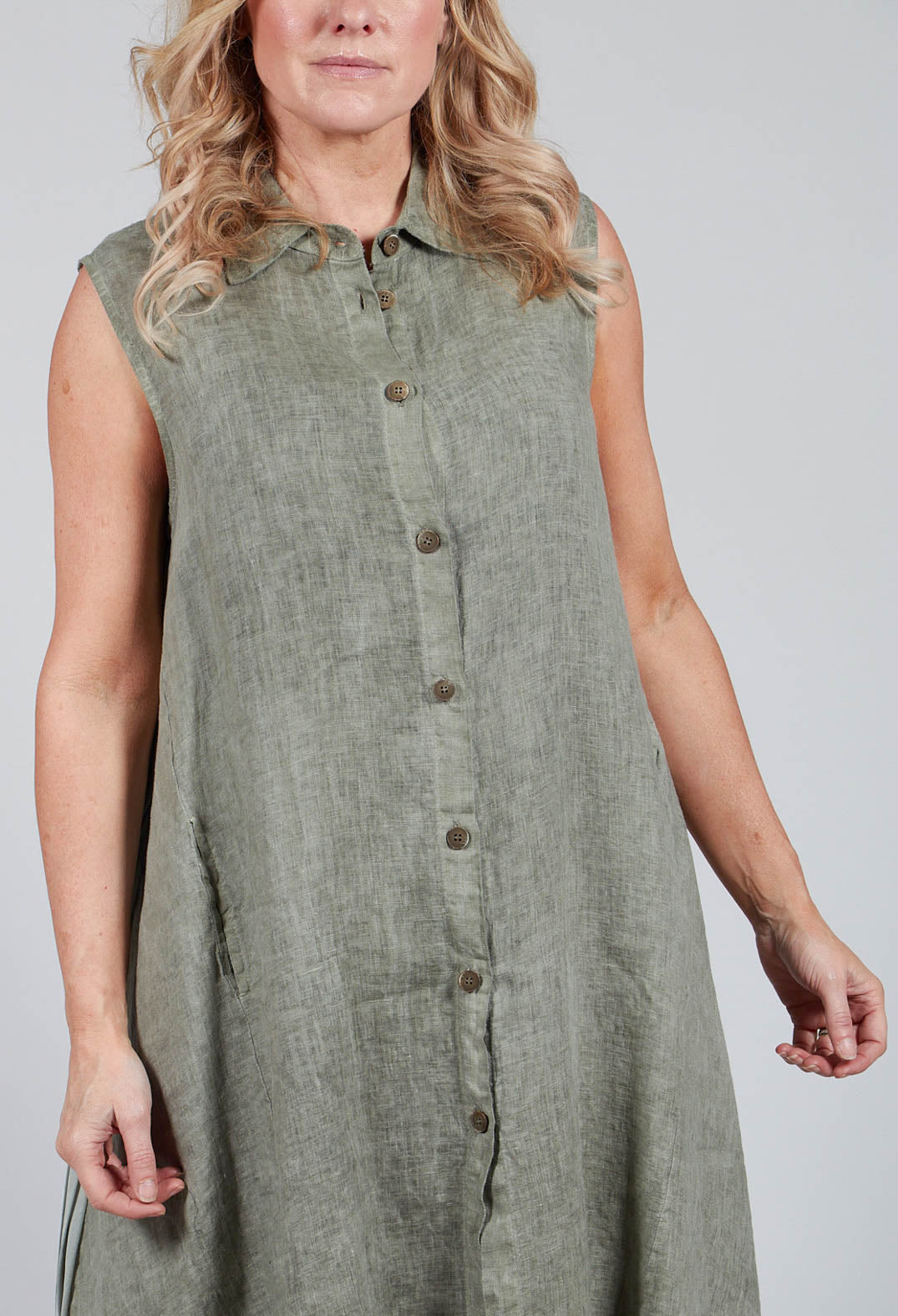 Sleeveless Dress in Lino and Tinto Freddo Olive