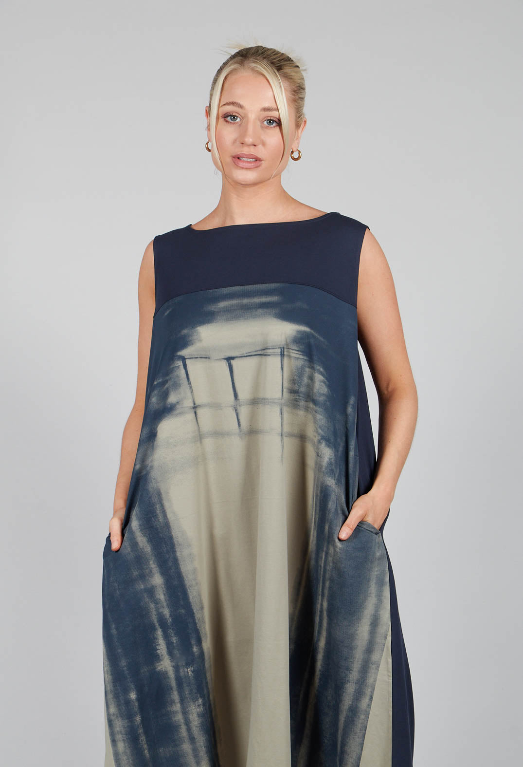 Sleeveless Dress in Navy Print