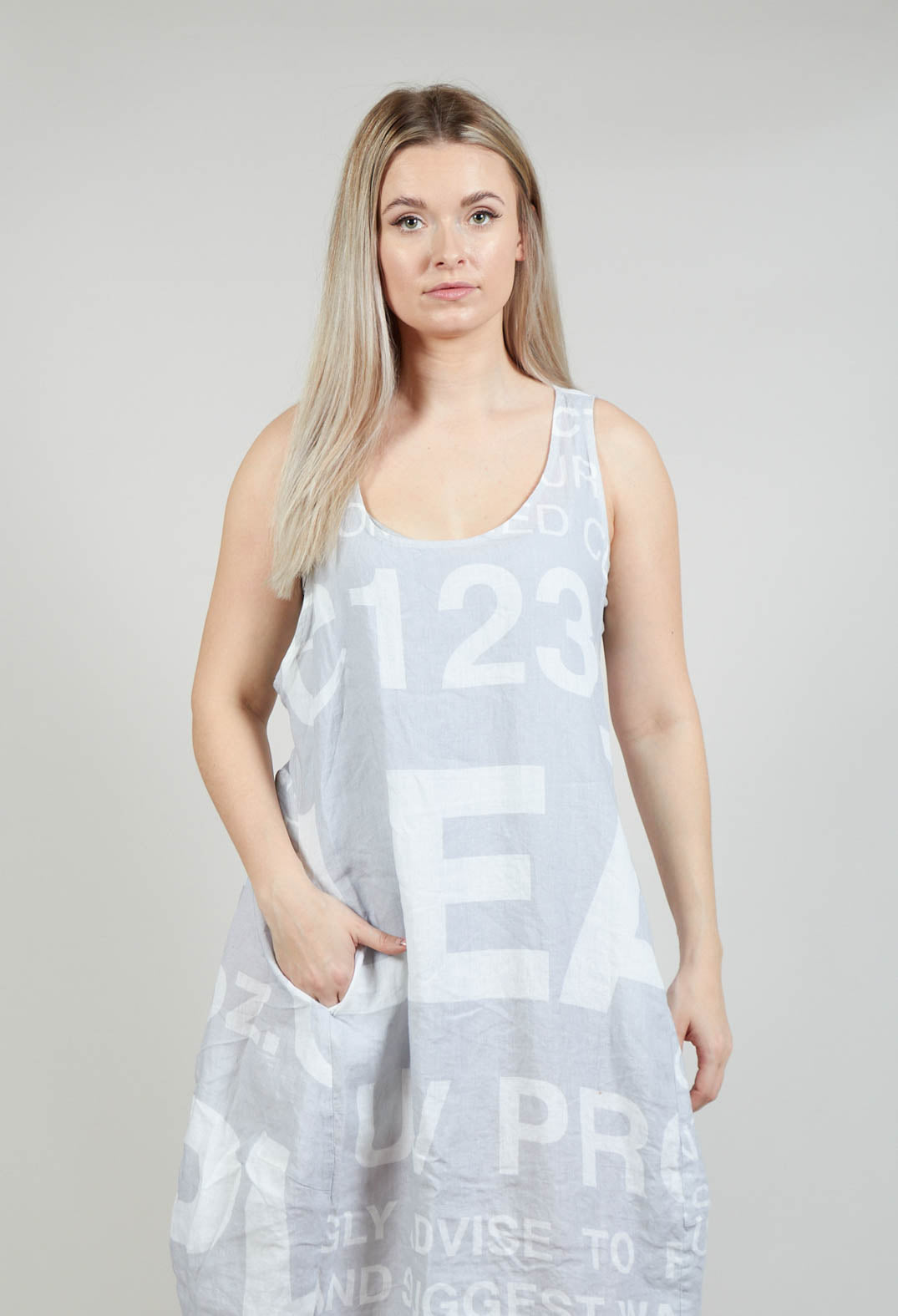 Sleeveless Linen Dress with Large Lettering in Grey Print