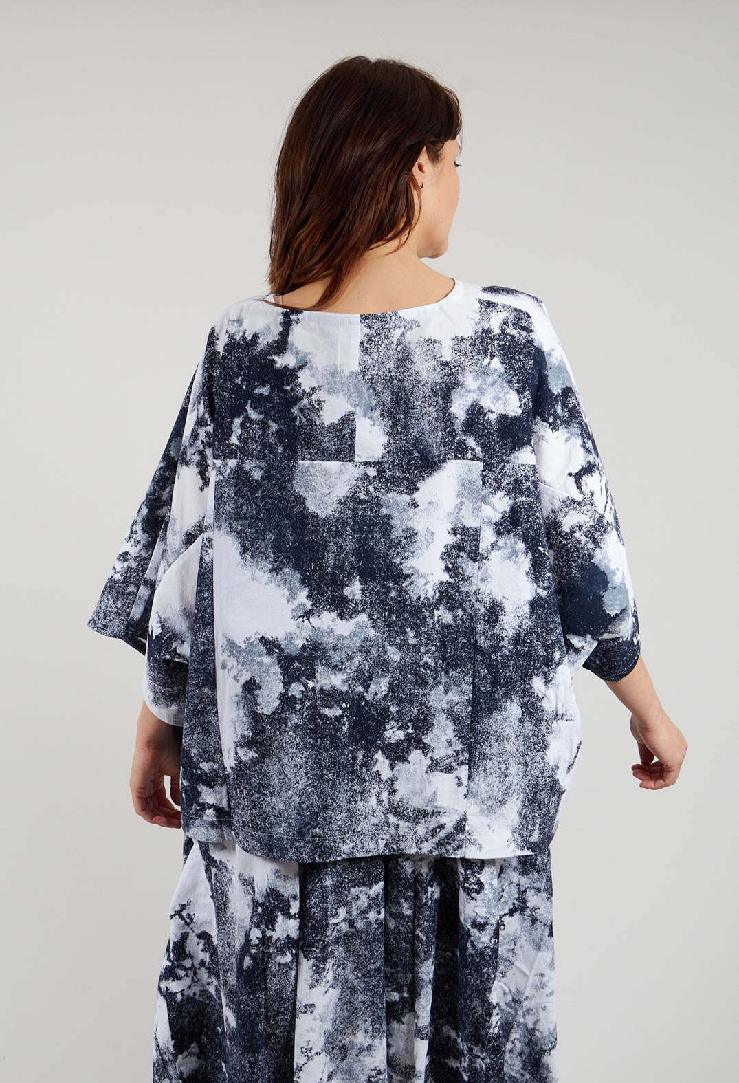 Sleeveless Top in Blue and White Print