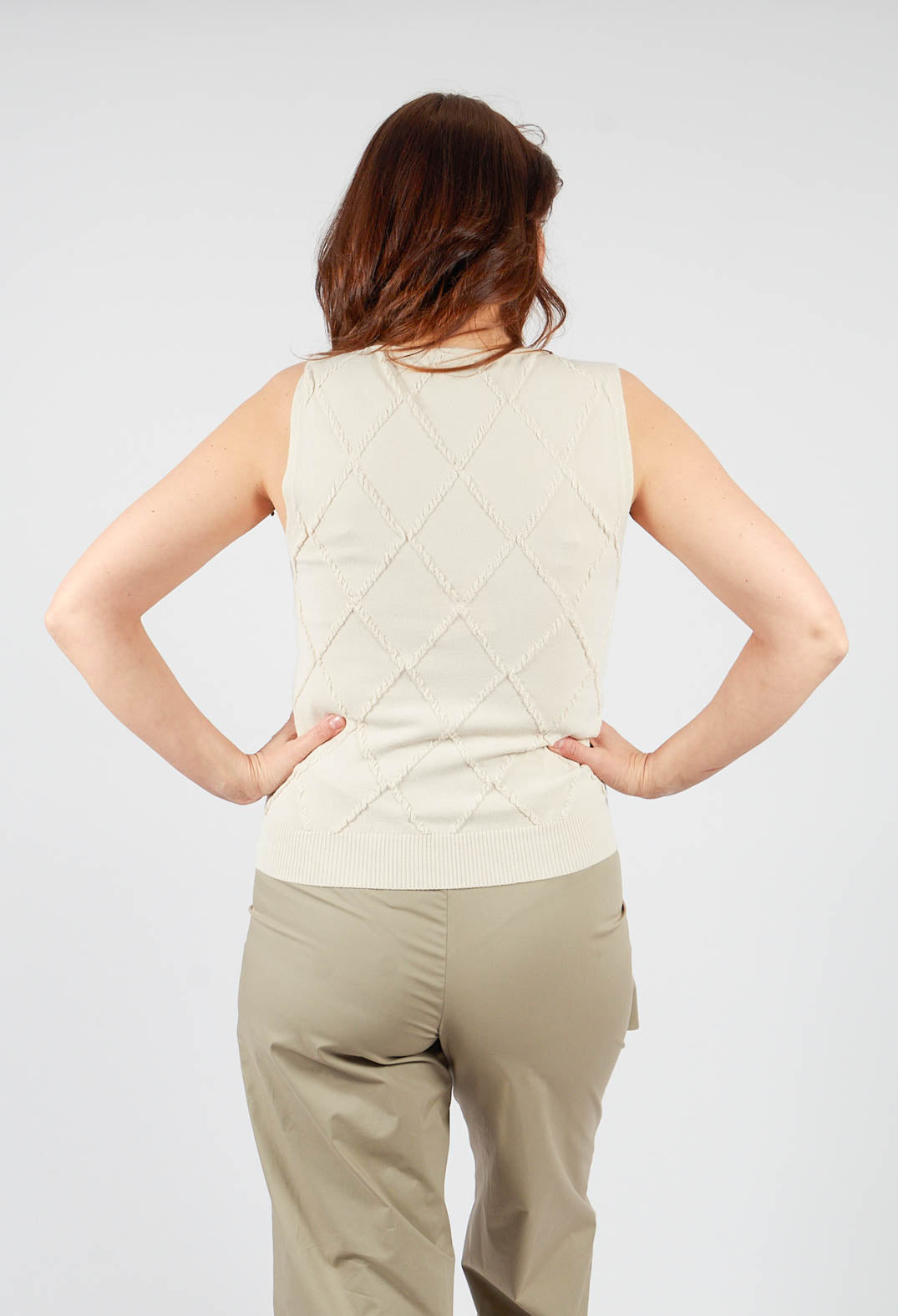 Sleeveless Vest in Greige