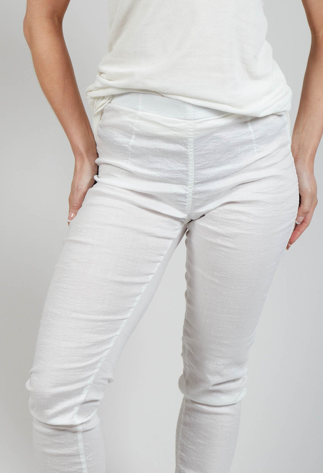 Slim Fit Pants in Callas