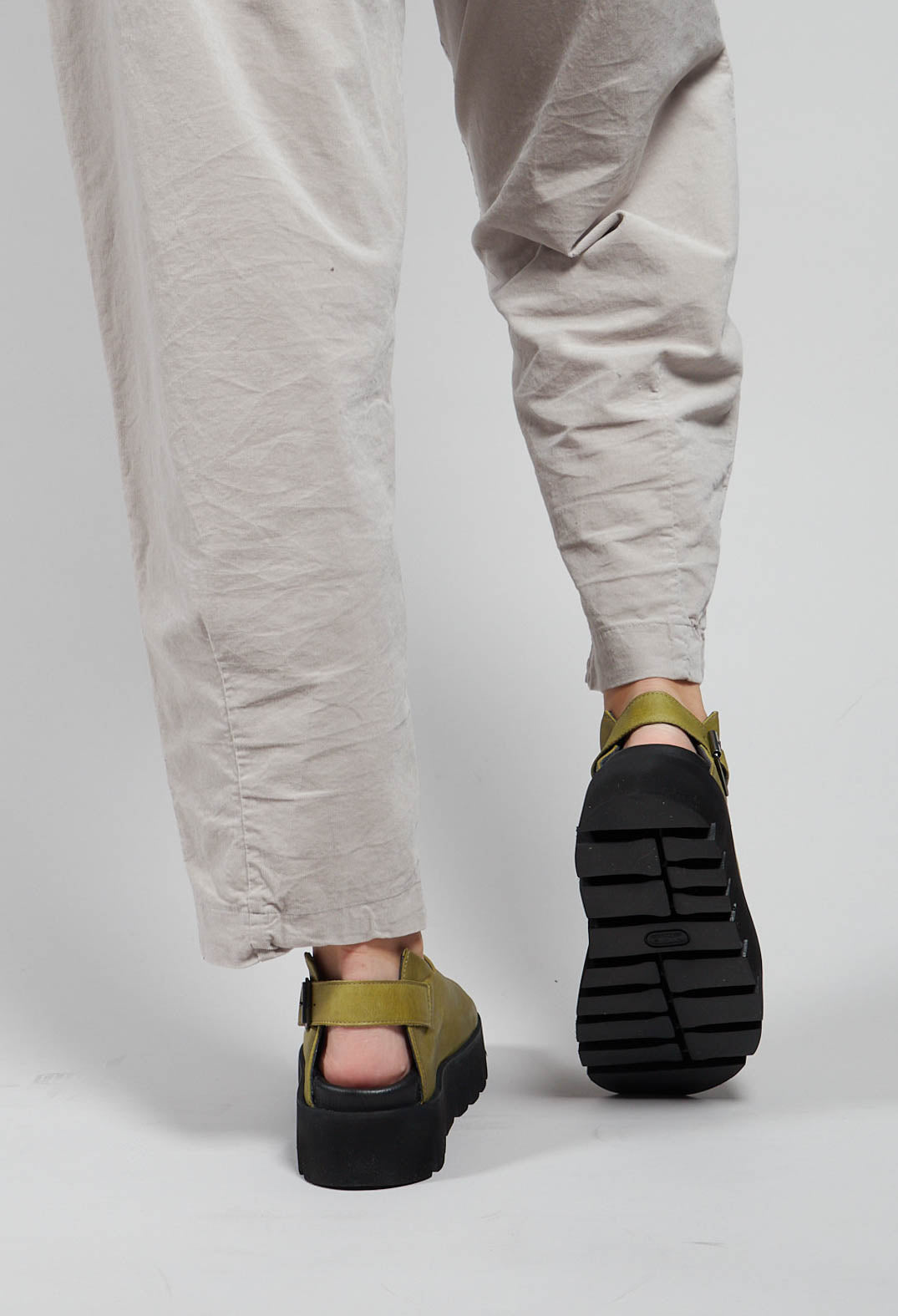 Slingback Shoes with Platform Sole in Gasoline Asparago