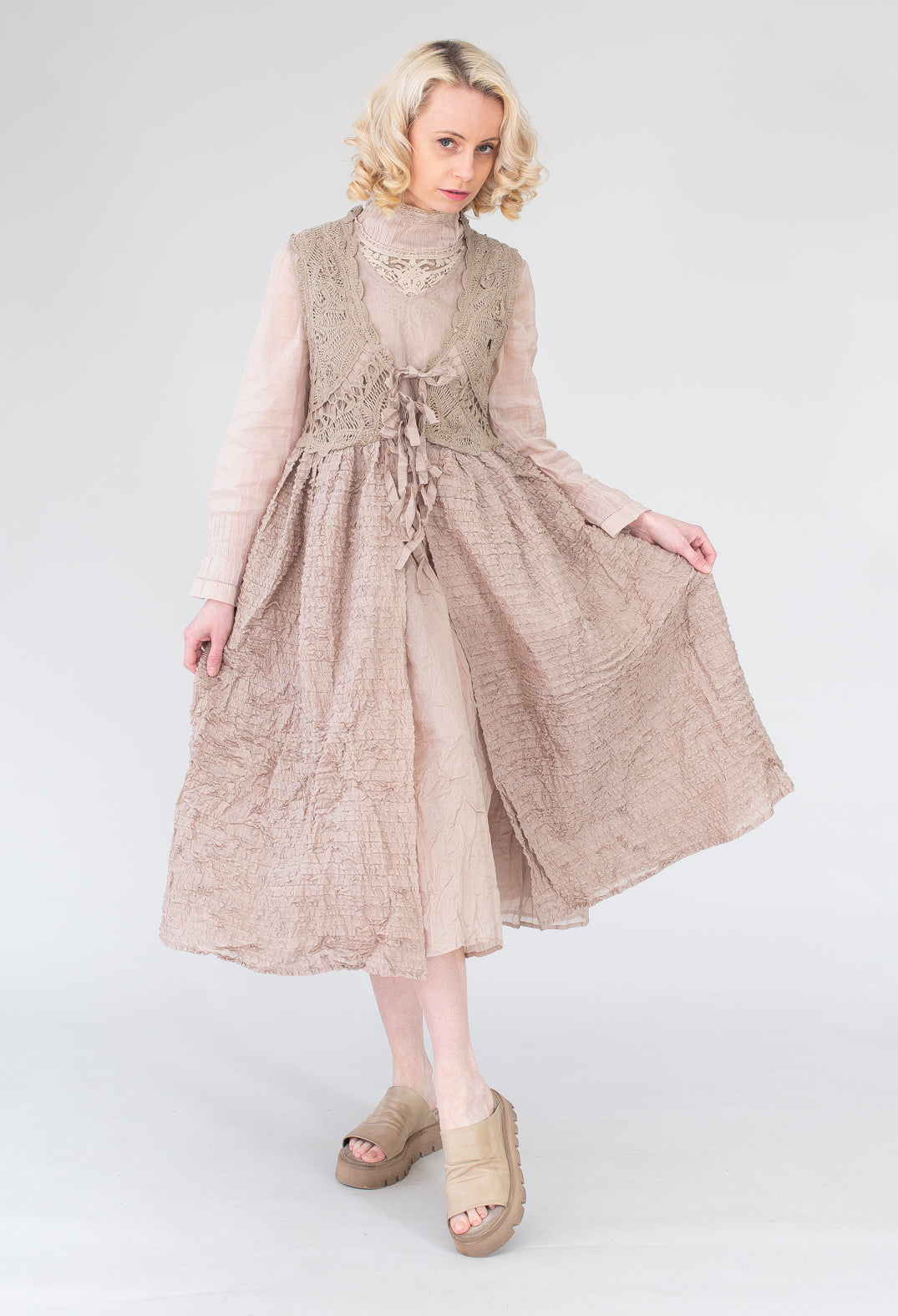 Gustava Dress in Pearl Grey