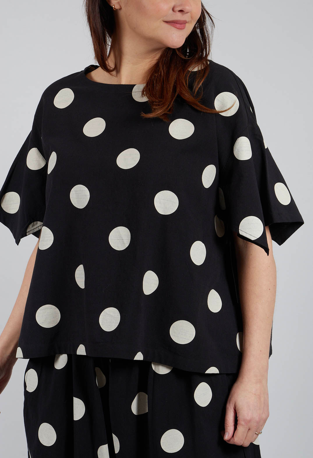 Spotted Short Sleeve Top in Black