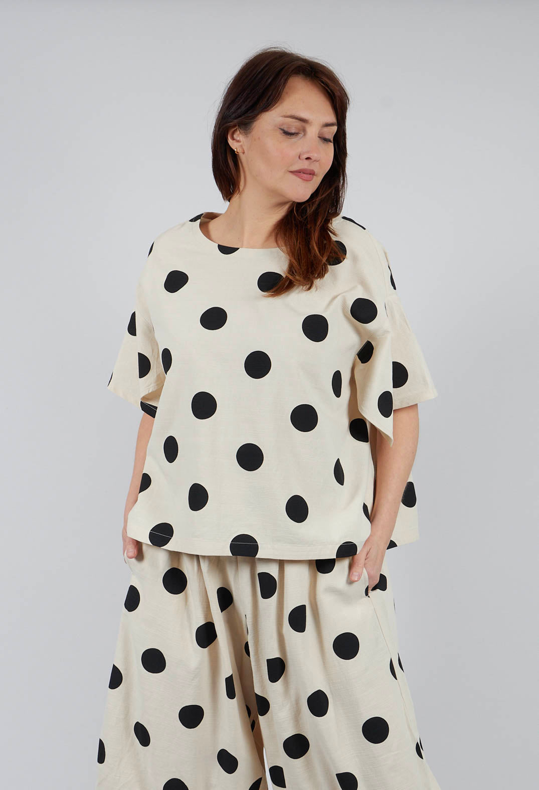 Spotted Short Sleeve Top in Brown