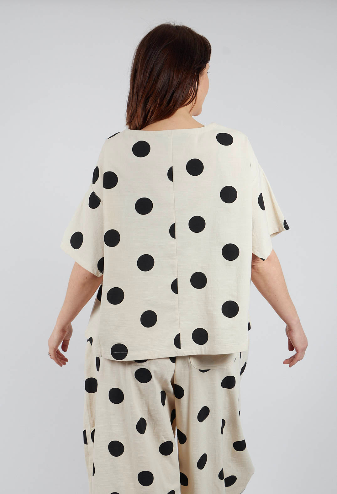 Spotted Short Sleeve Top in Brown