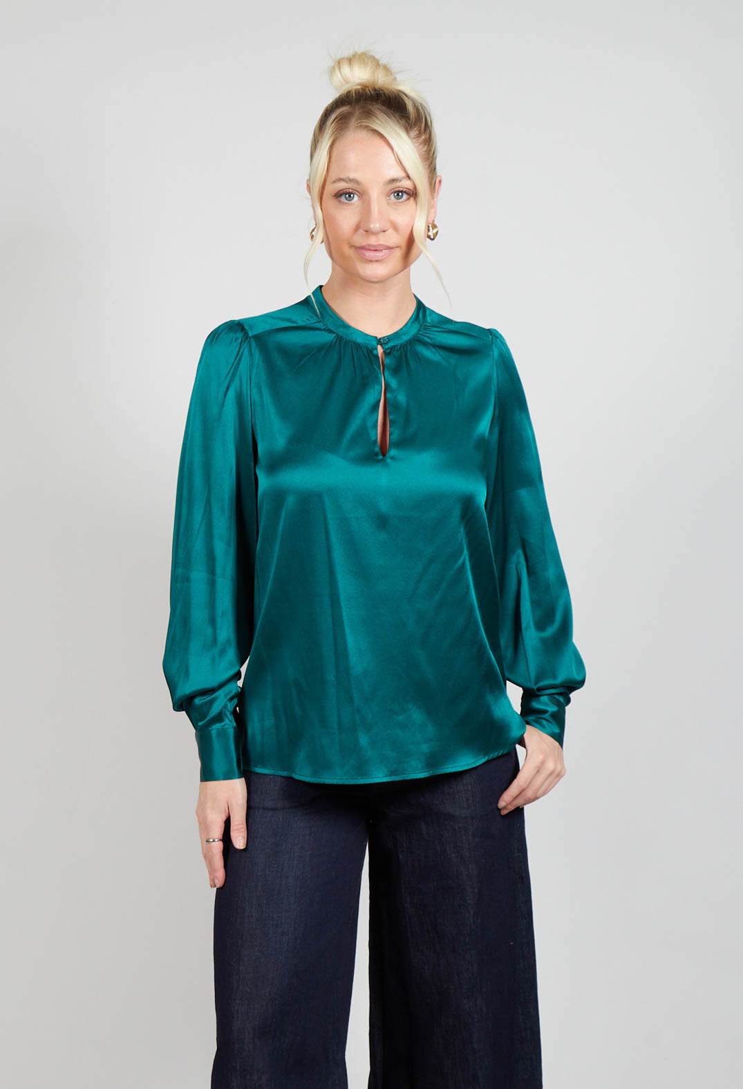 Stacydea Blouse in Myrtle