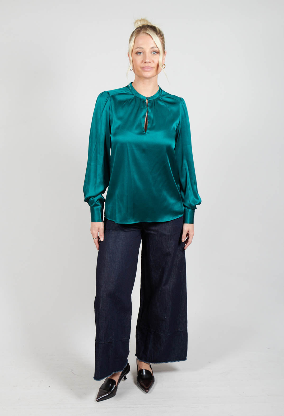 Stacydea Blouse in Myrtle