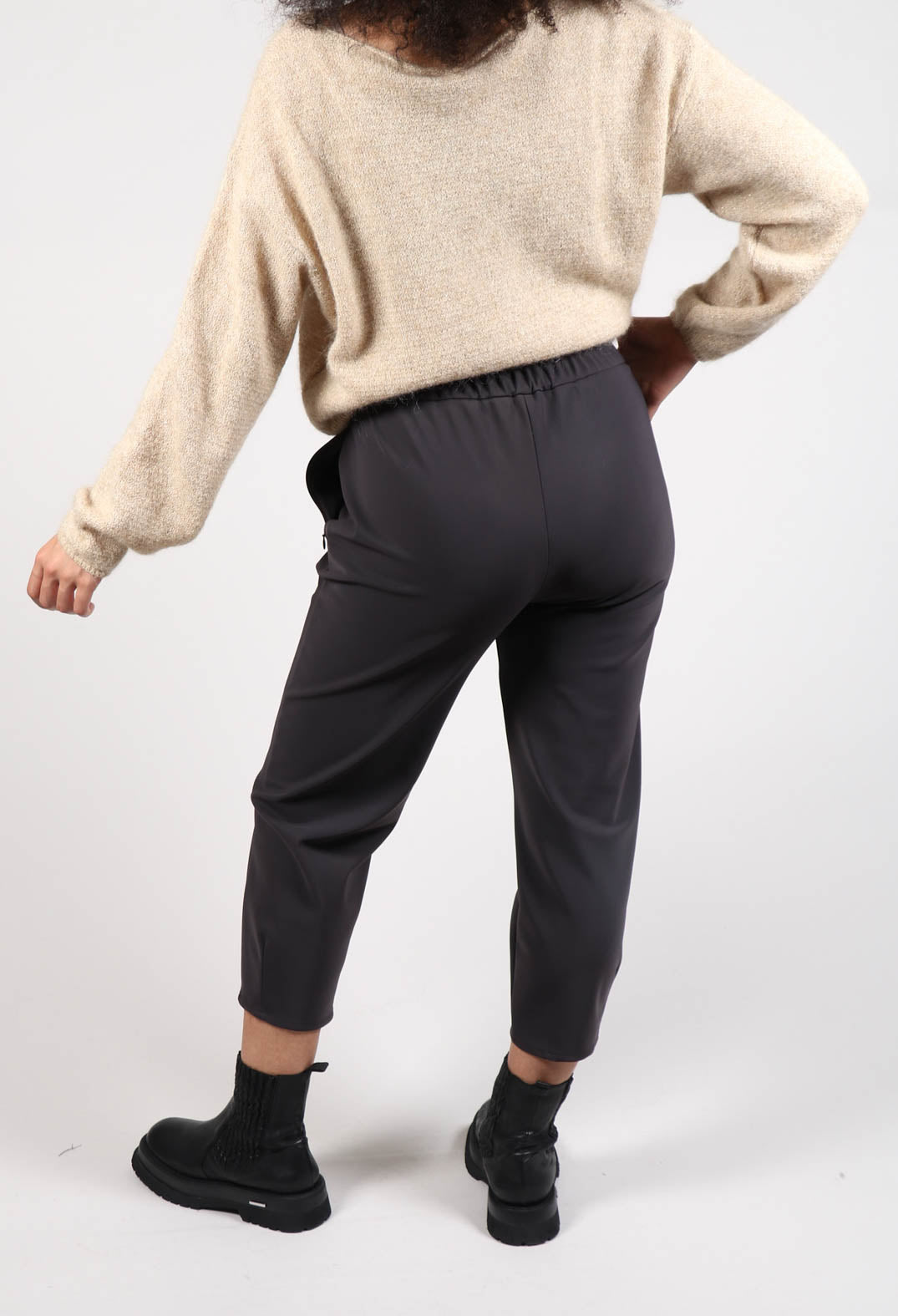 Straight Leg Trousers in Grey