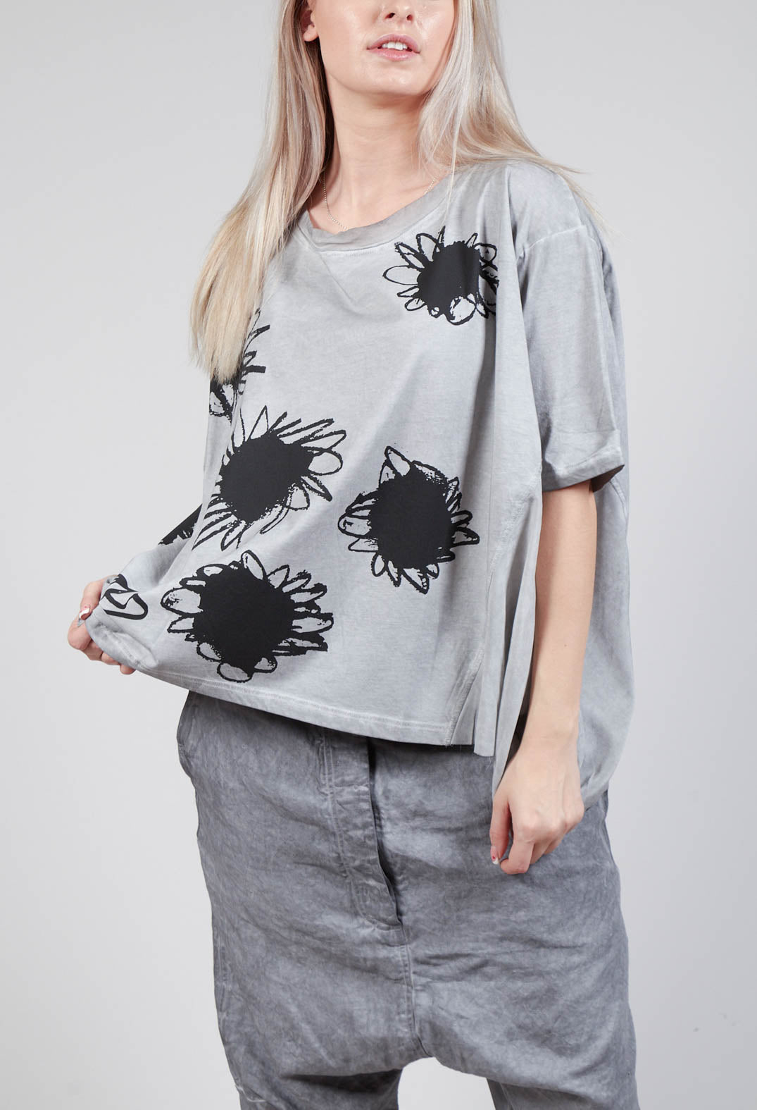 Sunflower graphic T-Shirt in C.Coal 10% Flock Cloud