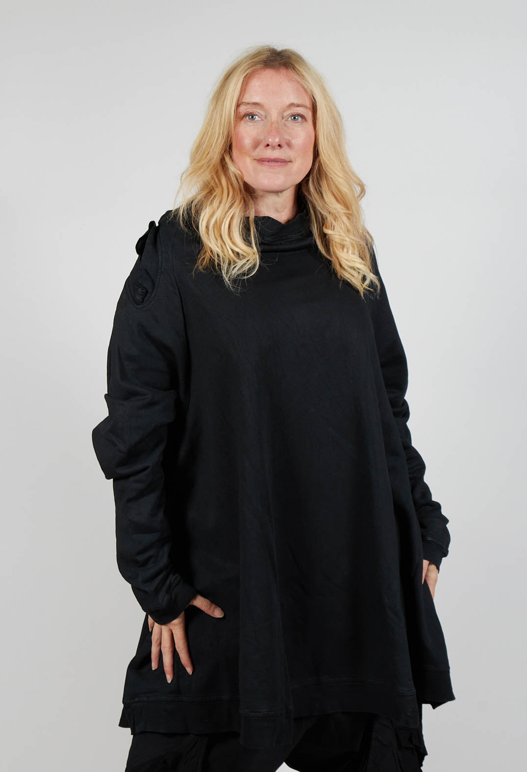 Sweatshirt Dress in Black