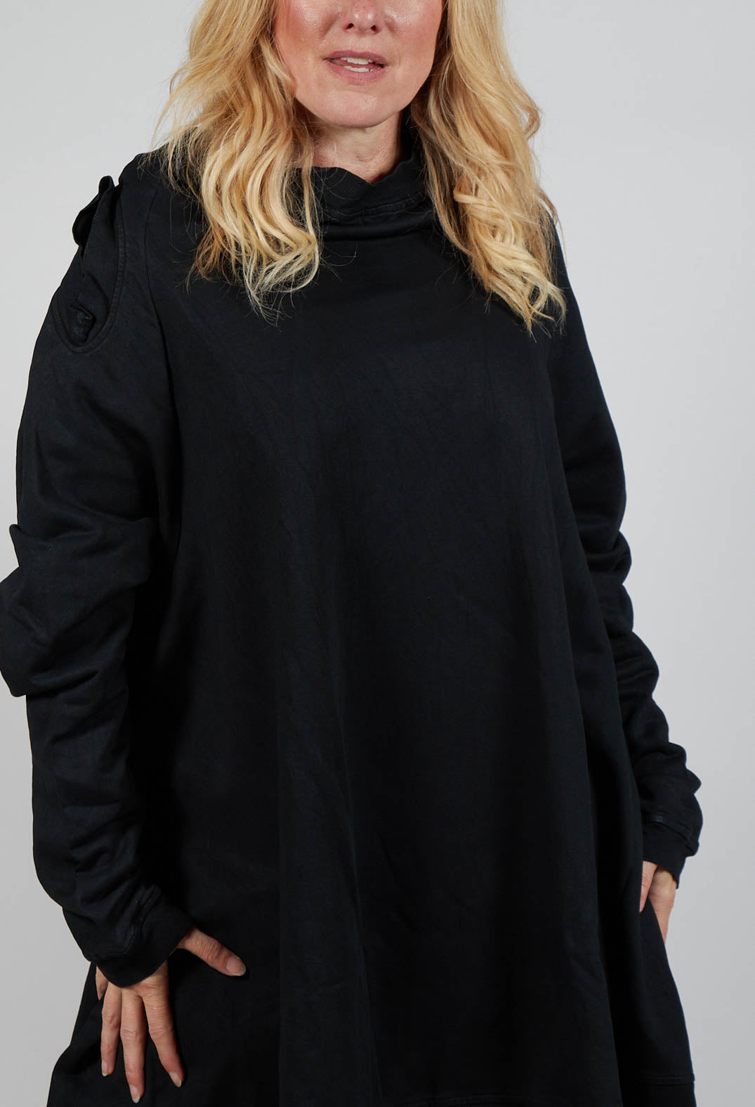 Sweatshirt Dress in Black