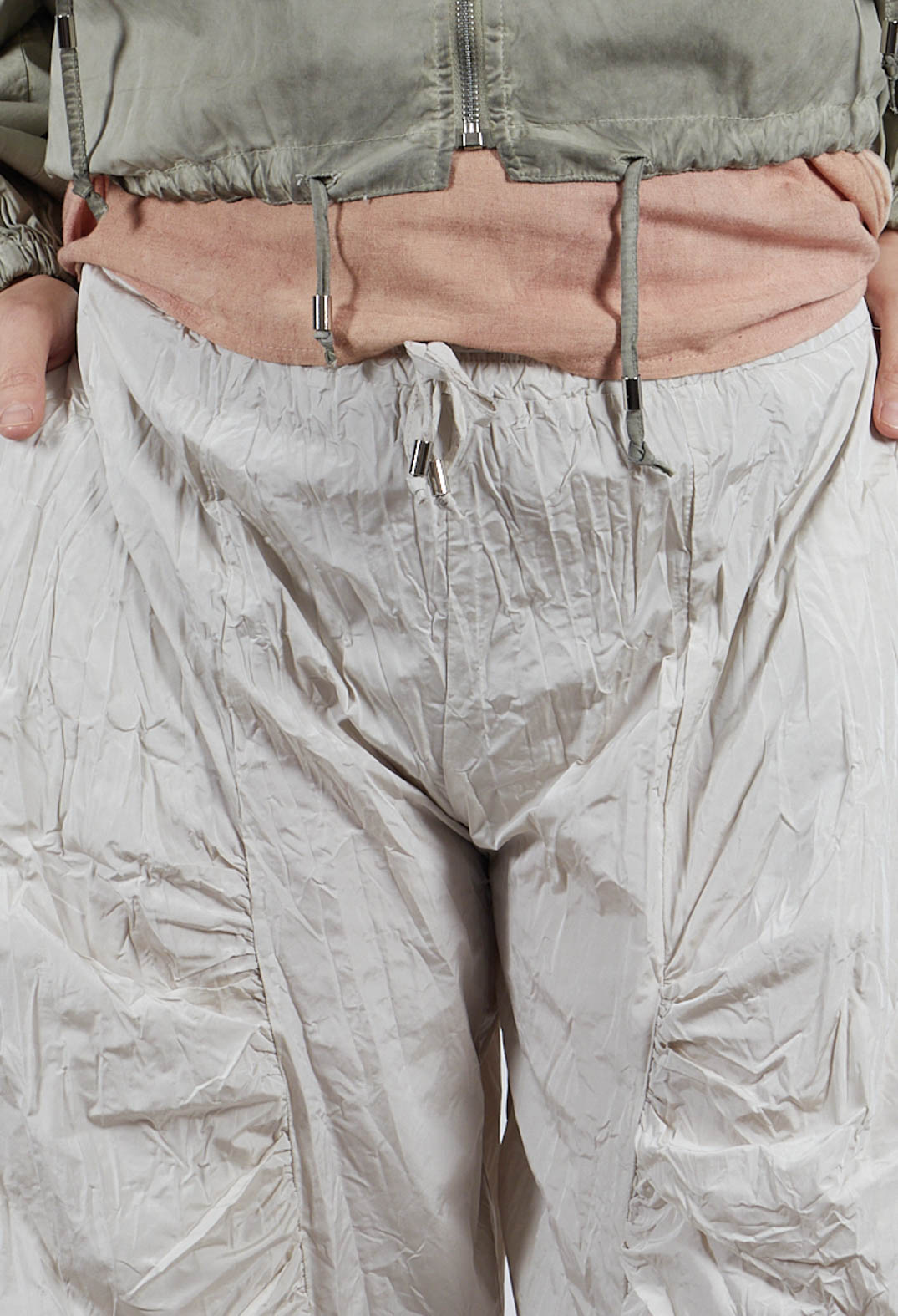 Taffeta Crumpled Trousers in Sand